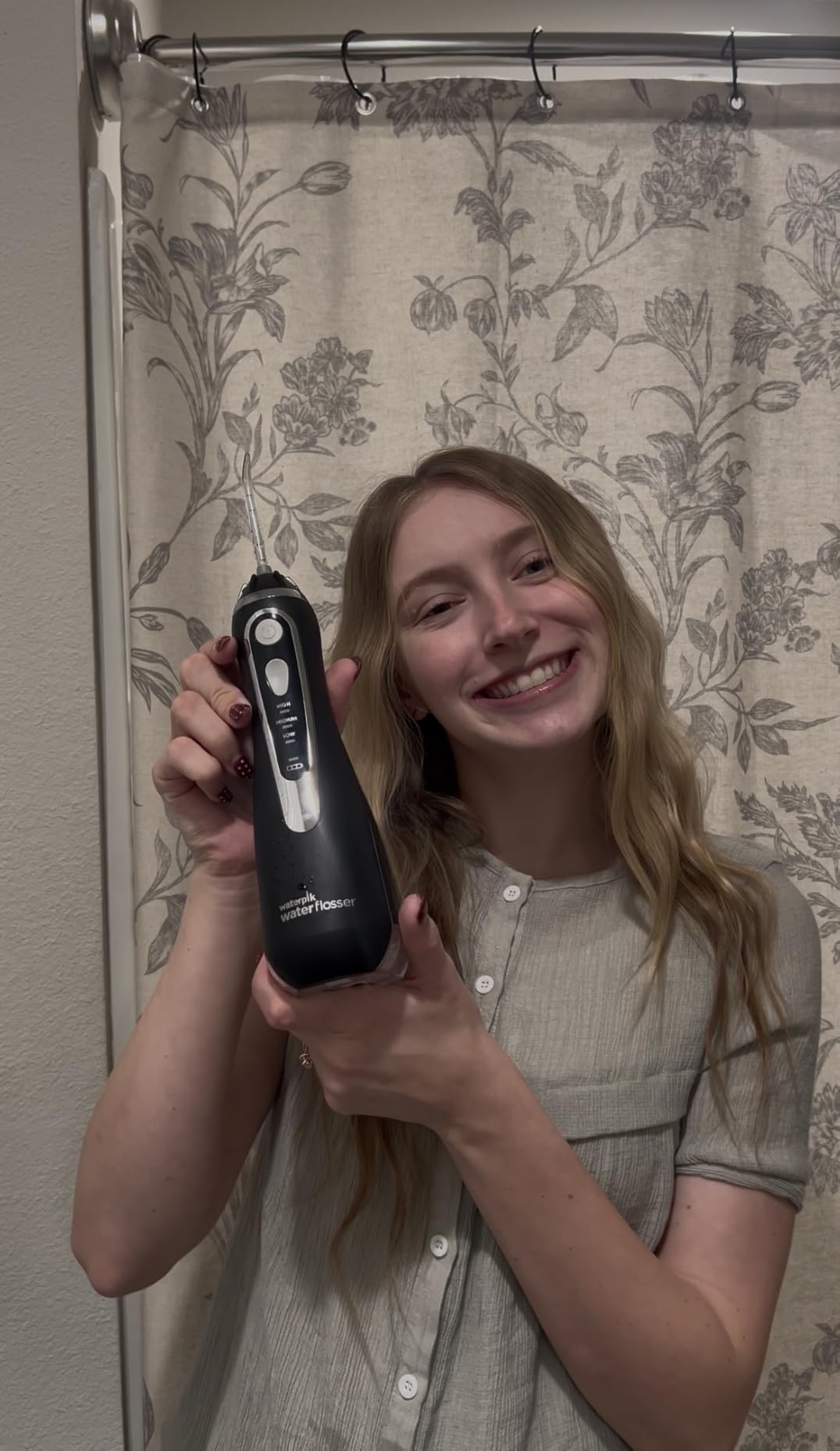 Waterpik Cordless Advanced 2.0 Water Flosser For Teeth, Gums, Braces, Dental Care With Travel Bag and 4 Tips, ADA Accepted, Rechargeable, Portable, and Waterproof, White WP-580, Packaging May Vary customer photo 1