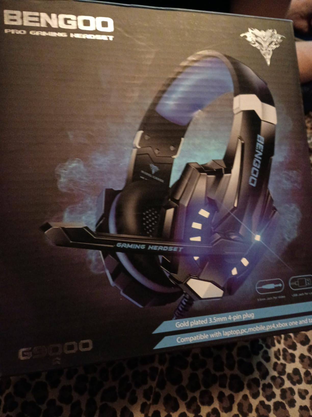 BENGOO G9000 Stereo Gaming Headset for PS4 PC Xbox One PS5 Controller, Noise Cancelling Over Ear Headphones with Mic, LED Light, 7.1 Surround Sound, Soft Memory Earmuffs customer photo 2