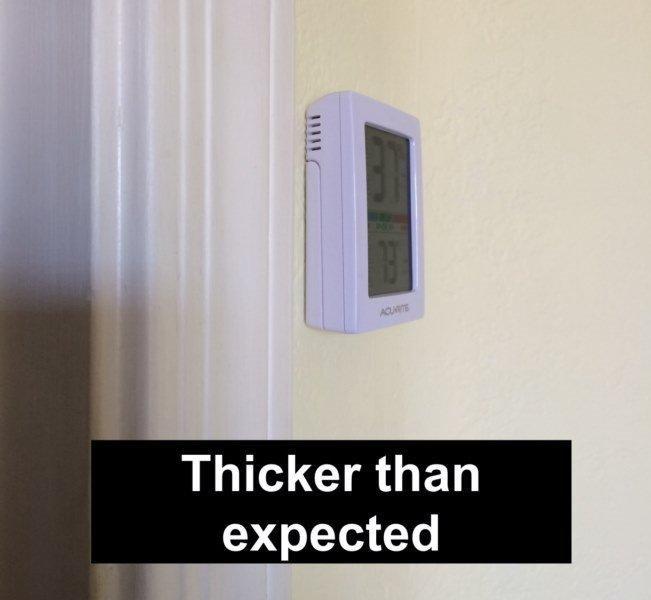 AcuRite Humidity Meter Hygrometer and Indoor Digital Thermometer with Temperature Gauge and Humidity Gauge, Room Thermometer Comfort Scale, 3 x 2.5 Inches, White (01083M) customer photo 2