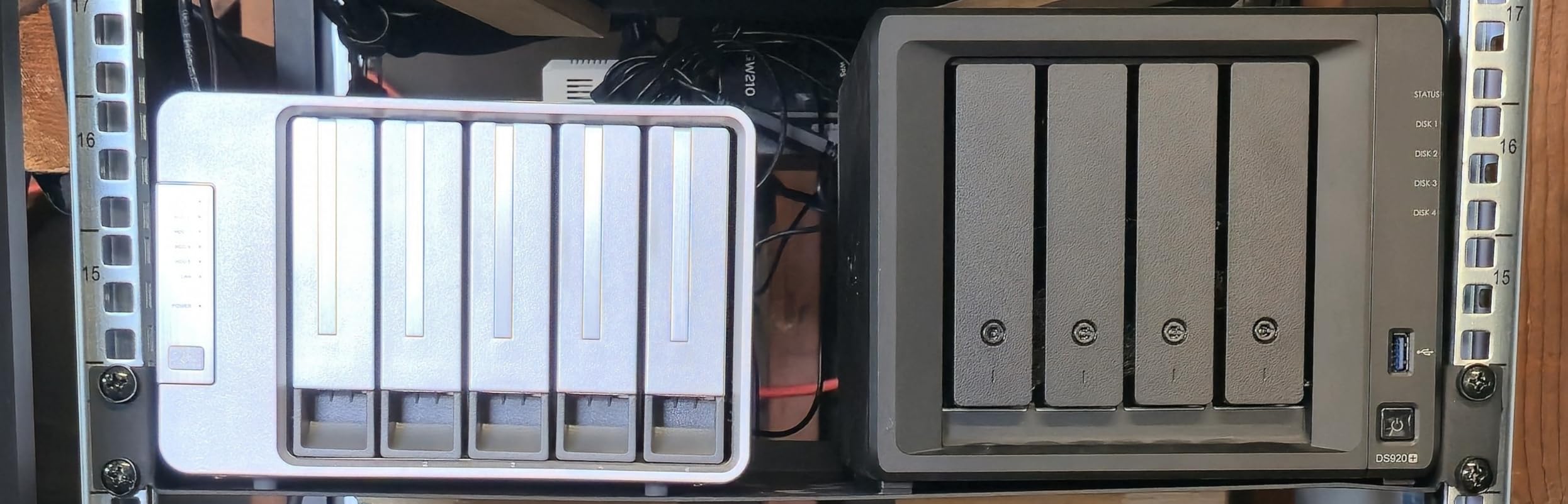 Pyle 19-Inch 1U Server, Vented Shelves for Good Air Circulation Cantilever Wall Rack, Universal Device, Cabinet Shelf, Computer Case Mounting Tray, Black (PLRSTN14U) customer photo 1