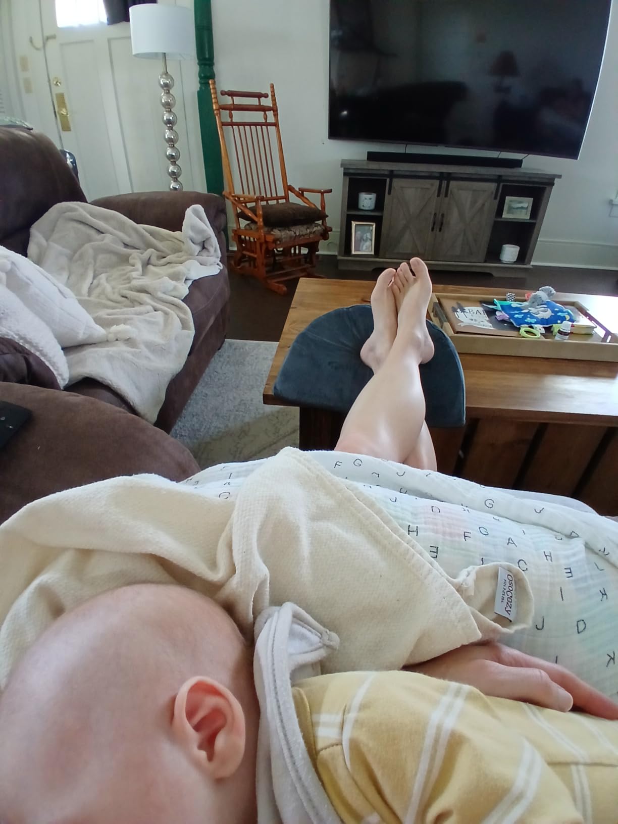 Hiccapop Pregnancy Pillow Wedge for Belly Support - Maternity Wedge Pillow - Belly Wedge Pillow - Pregnancy Wedge Pillows Support Body, Legs, Back, Knees customer photo 2