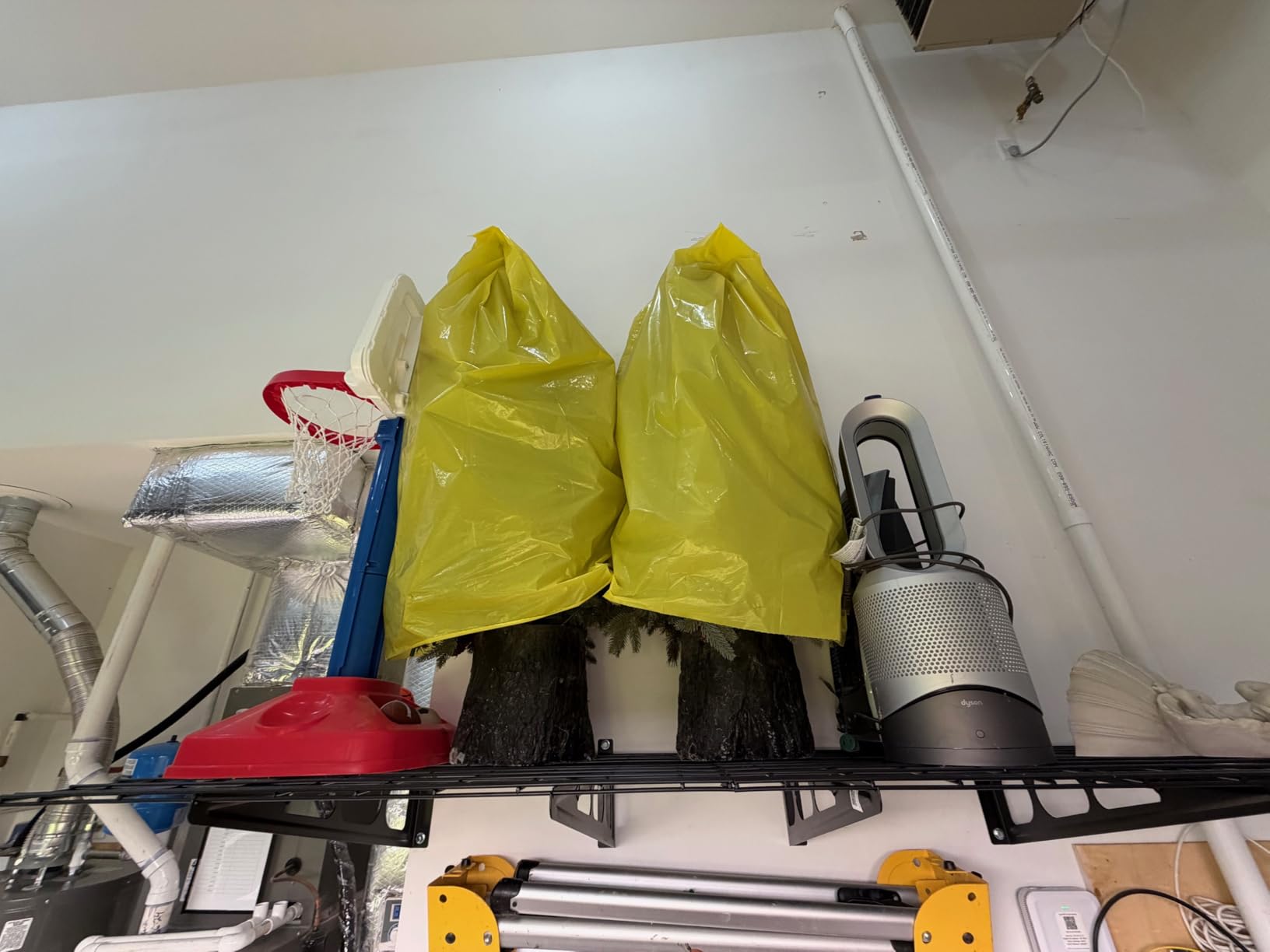 FLEXIMOUNTS 2-Pack 2x6ft Garage Shelving 24-inch-by-72-inch Heavy Duty Wall Mounted Shelves Garage Storage Rack Floating Shelves, 1400lbs Load Capacity, Black, Classic Series customer photo 1