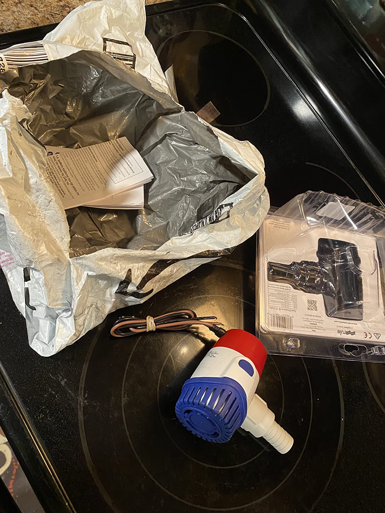 Rule Standard Bilge Pump 25DA- Not Automatic, Submersible, Marine Bilge Pump for Boats with Thermal Cut-Off, Check Valve - 500 GPH, 12V customer photo 1