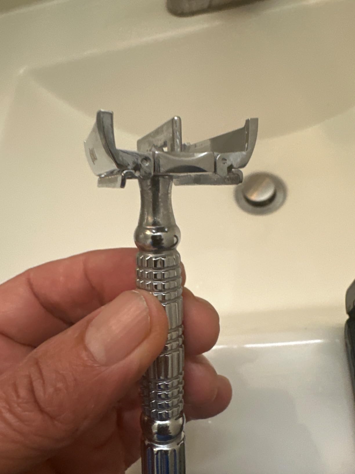 BAILI Butterfly Open TTO Double Edge Metal Safety Razor Wet Shaving Kit for Men Women with Platinum Blade and Mirrored Travel Case BD179 customer photo 1