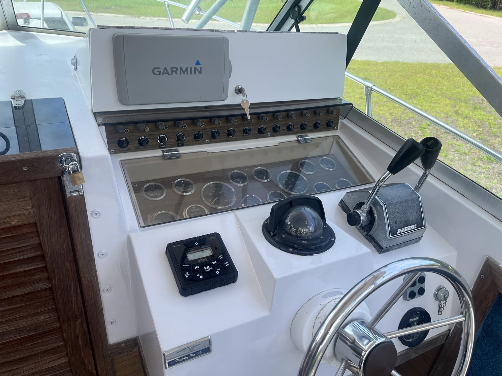 BOSS Audio Systems MGR450B Marine Gauge Receiver - Bluetooth, Digital Media MP3 Player, No CD Player, USB Port, AM/FM Radio, NOAA Weather Band Tuner, Weatherproof customer photo 2