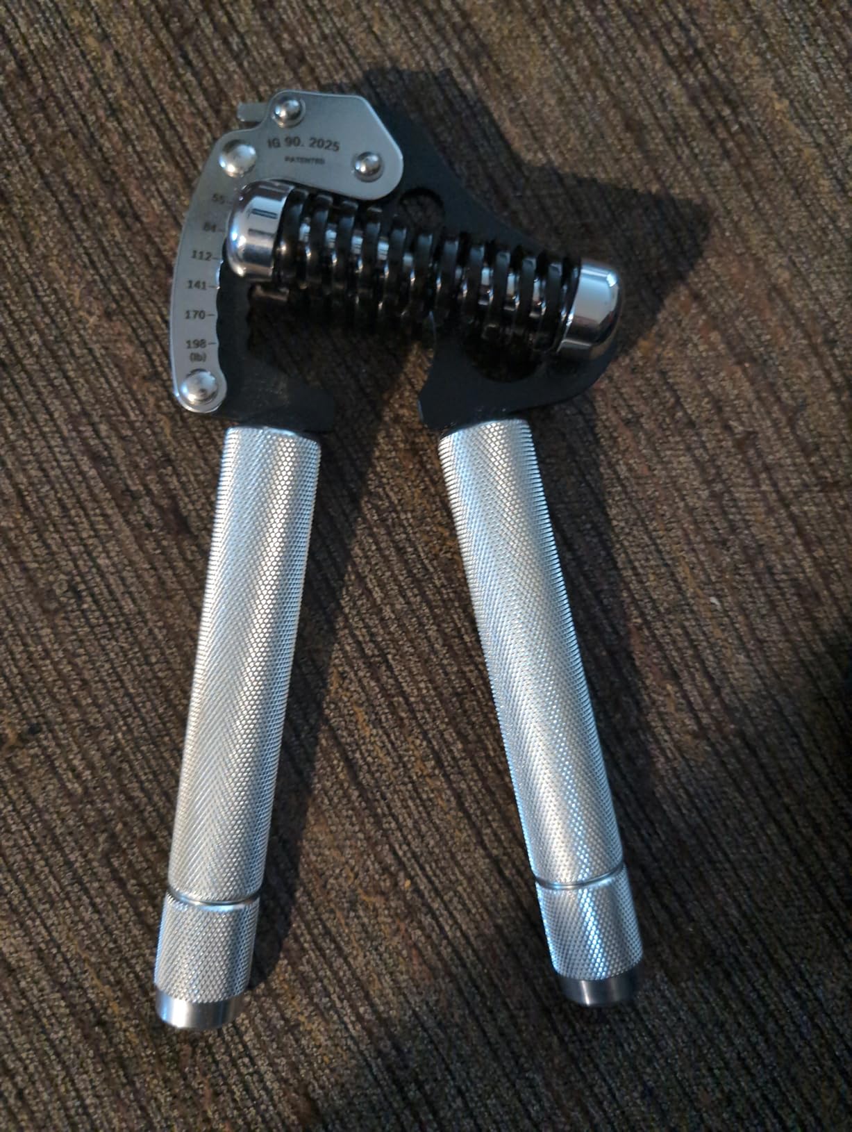 GD IRON GRIP Grip Strength Trainer Adjustable Hand Gripper Strengthener Hand Grip Exerciser Wrist Strengtheners Silent & Durable - Forearm, Finger & Hand Strength Training for Athletes, Climbers & Rehabilitation customer photo 2