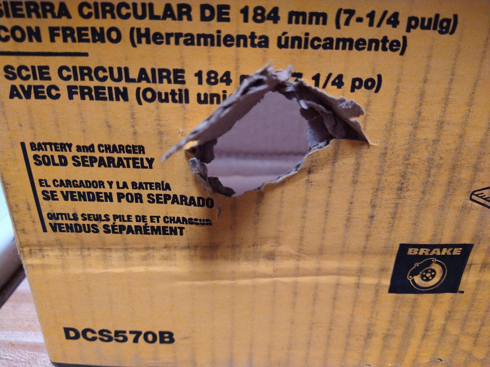 DEWALT 20V MAX Circular Saw Cordless with Brake, 7-1/4 Inch, Tool Only (DCS570B) customer photo 2
