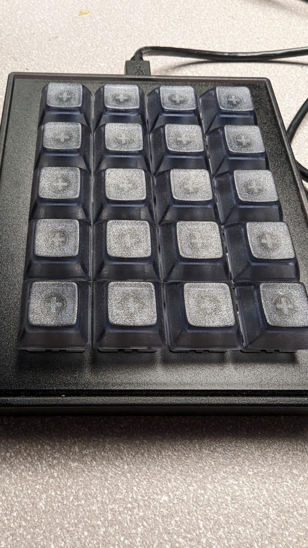 Max Keyboard Falcon-20 RGB Programmable Macropad Mechanical Keyboard, Backlit Multicolor LED, Cherry MX RGB Switch (Speed) customer photo 2