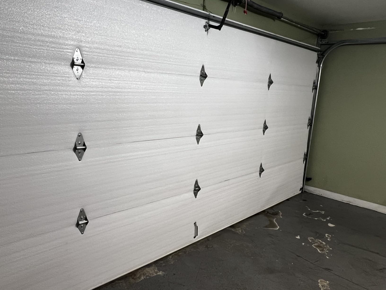 NASA TECH White Reflective Foam Core 2 Car Garage Door Insulation Kit 18FT (WIDE) x 8FT (HIGH) R Value 8.0 Made in USA New and Improved Heavy Duty Double Sided Tape (ALSO FITS 18X7) customer photo 1