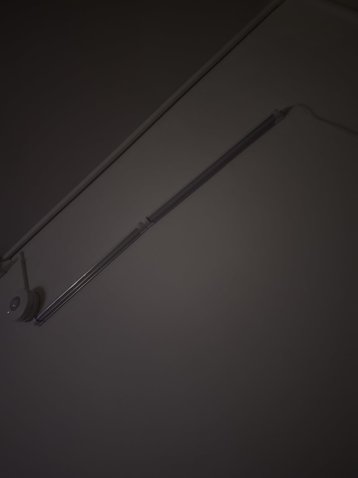 CNSUNWAY LED Shop Light 2FT, 20W 3000LM 6500K, T8 LED Tube Lights, Clear Cover, Ceiling and Utility Shop Lights, Linkable Light Fixture for Room, Garage, Workbench, Warehouse, ETL Listed (2 Pack) customer photo 2