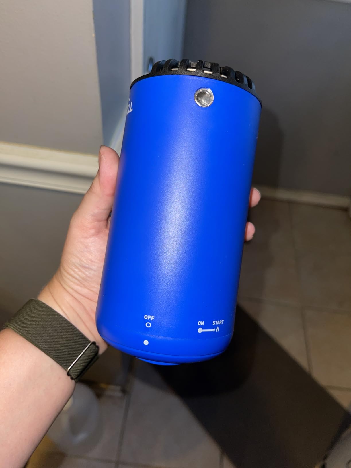 Thermacell Mosquito Repeller Patio Shield; Includes 12-Hour Refill; 15 Foot Zone of Protection; Highly Effective Mosquito Repellent for Patio; Bug Spray Alternative; Scent Free customer photo 2