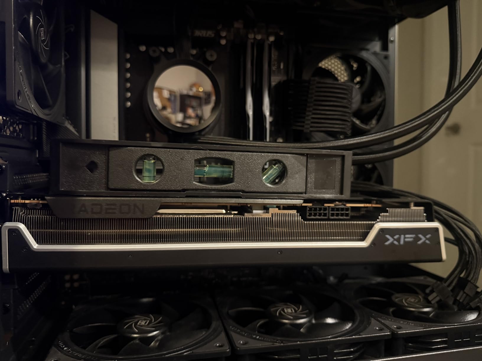 upHere Graphics Card GPU Brace Support Video Card Sag Holder/Holster Bracket, Anodized Aerospace Aluminum, Single or Dual Slot Cards (Black),GL05(not Support 3080 ti) customer photo 1