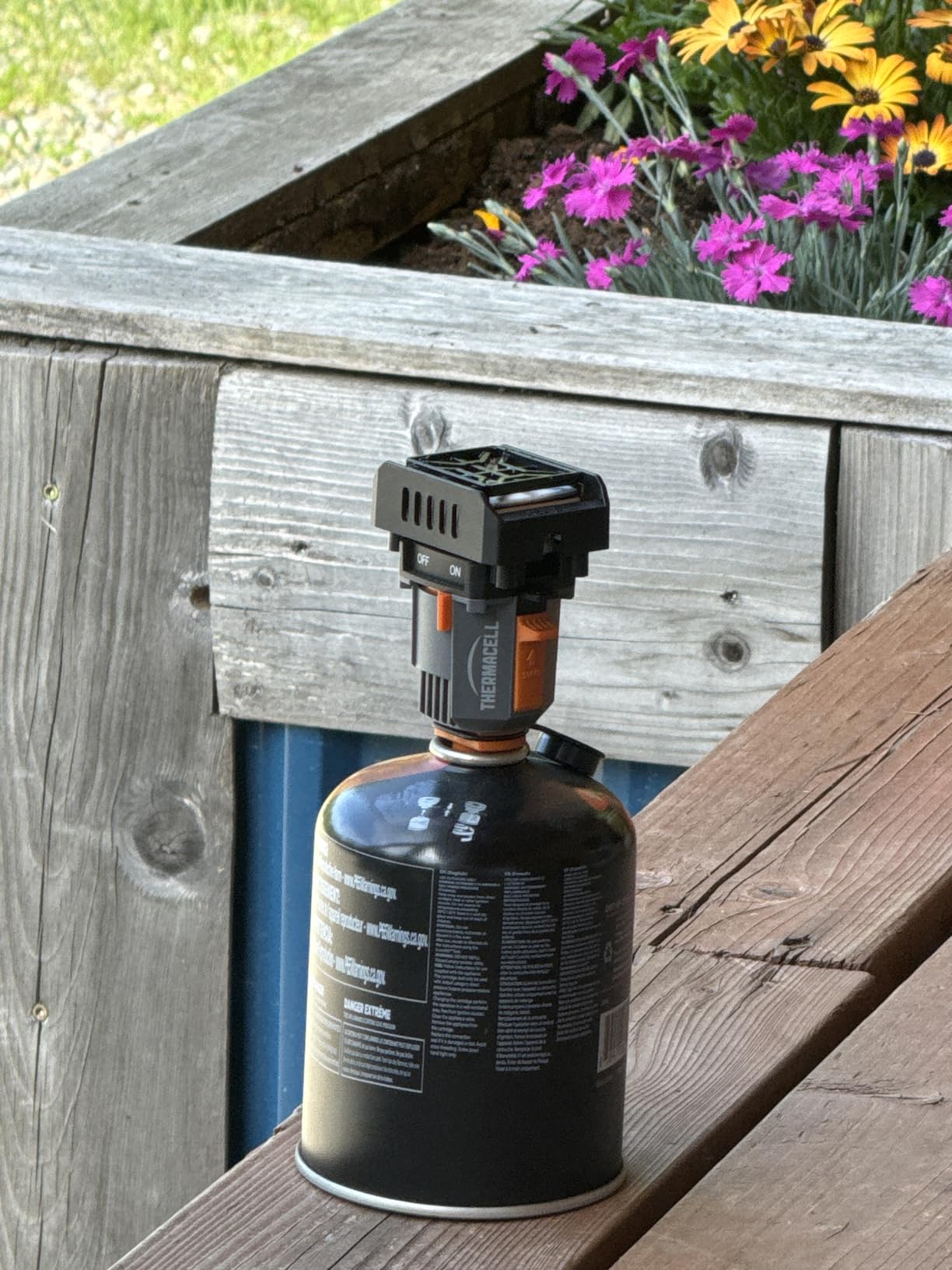 Thermacell Mosquito Backpacker Repeller, Gen 2.0 with 16 Hours of Repellent; 15 Foot Zone of Mosquito Protection; Long Lasting, Deet Free Bug Spray Alternative, Scent Free customer photo 1