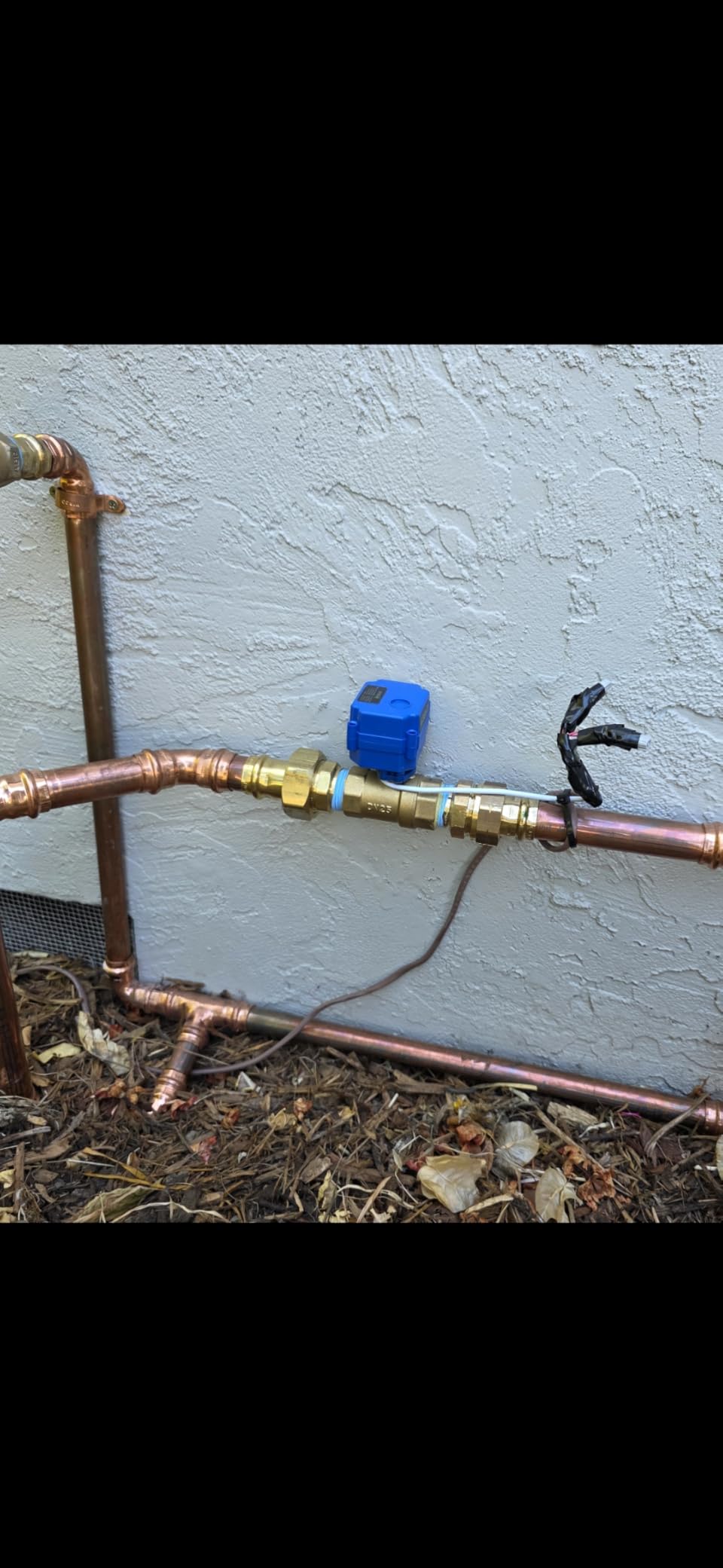 Rachio WiFi Smart Sprinkler Controller (8-Zone Irrigation Remote Control) - App-Based Scheduling, Local Weather Intelligence, Rain Skips, Easy DIY Install customer photo 1