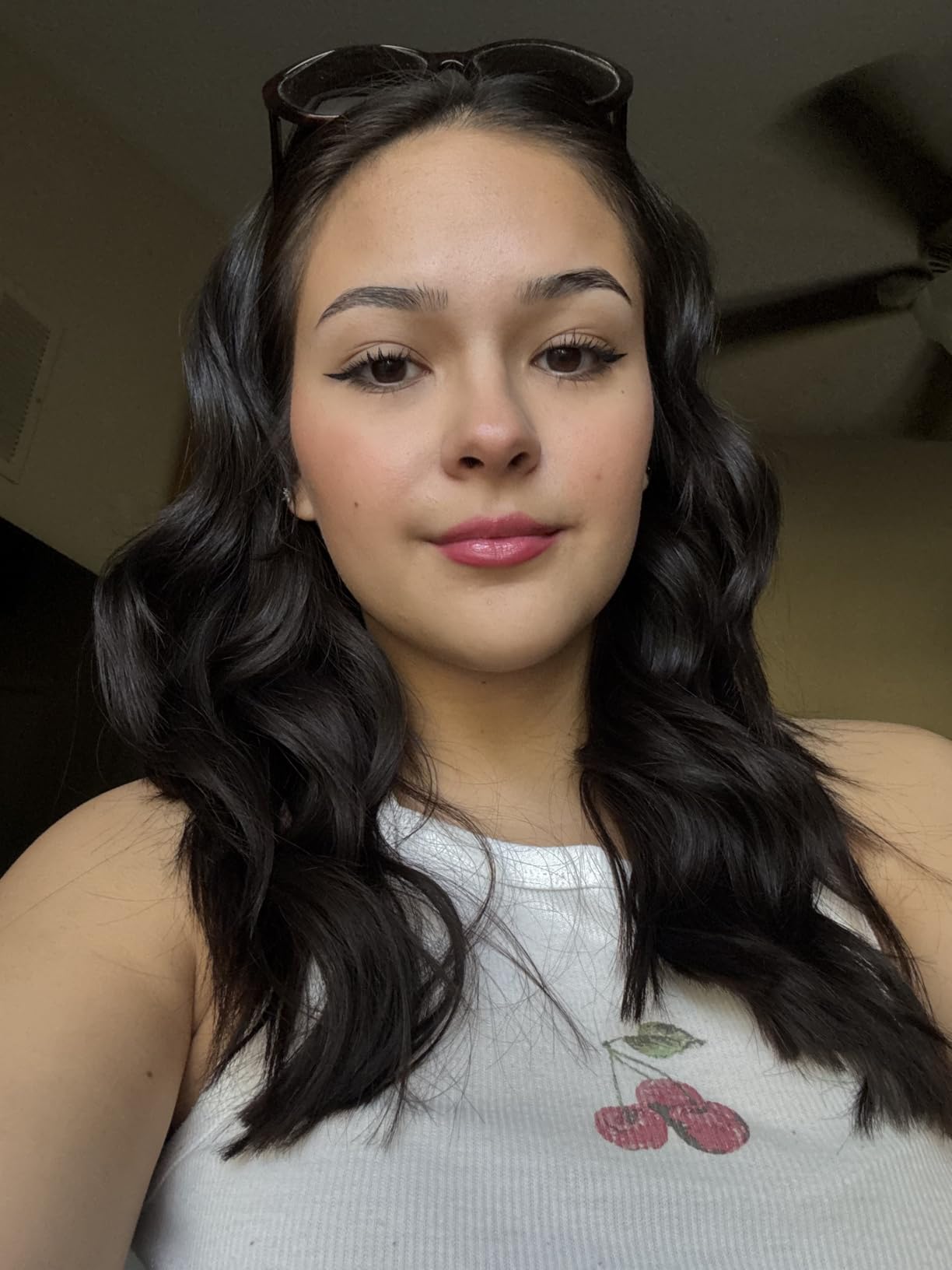 Conair Double Ceramic 1-Inch Curling Wand, Produces Flawless Waves, Curling Iron for Use on Medium and Long Hair, 30 Heat Setting Curling Iron, White customer photo 2