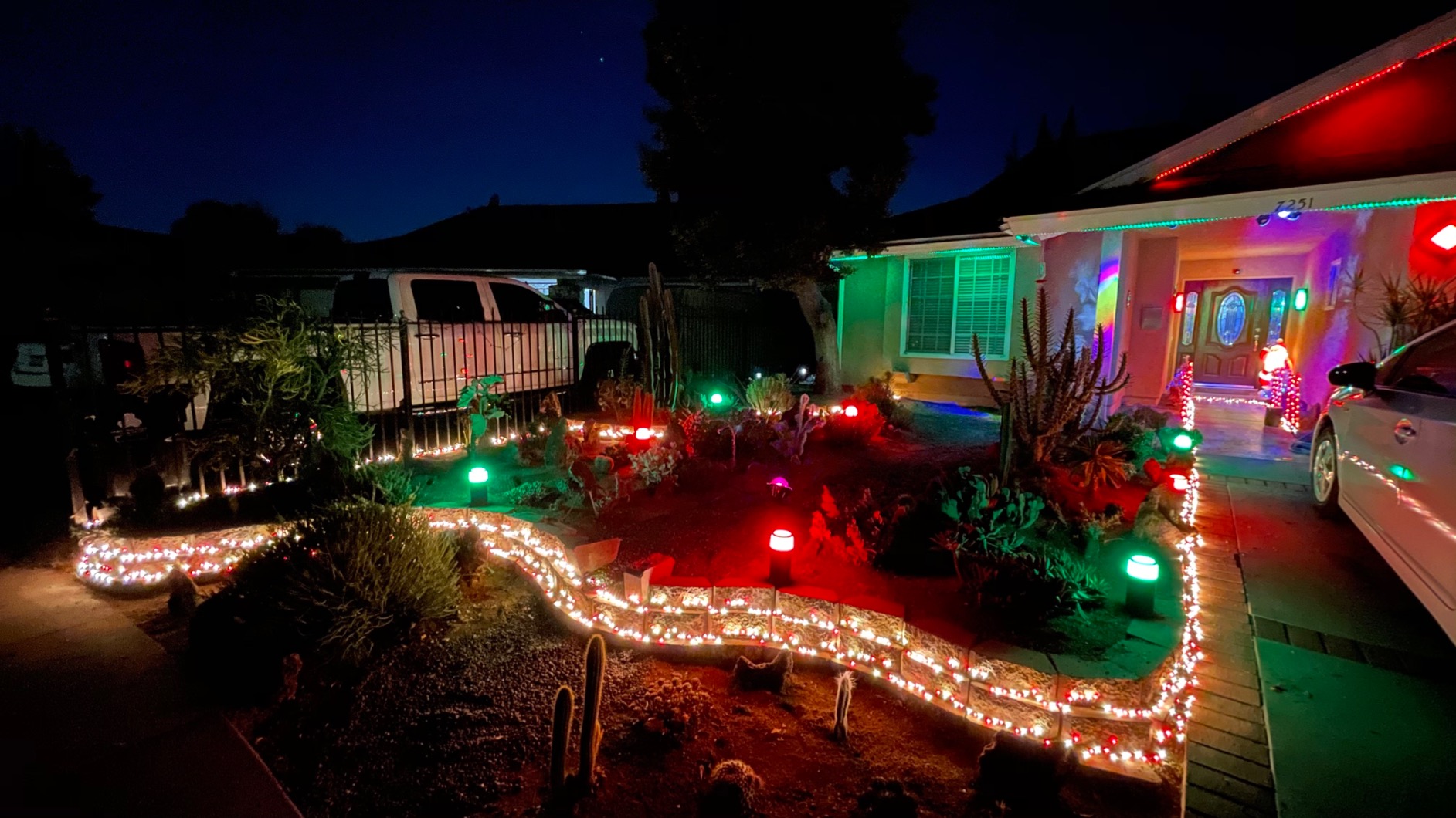 Philips Hue Calla Outdoor Smart Pathway Light, 1 Pack, White & Color Ambiance Walkway LED Lights, Weatherproof Low Voltage Lighting, Requires Bridge and Power Supply, Control with App and Voice customer photo 2