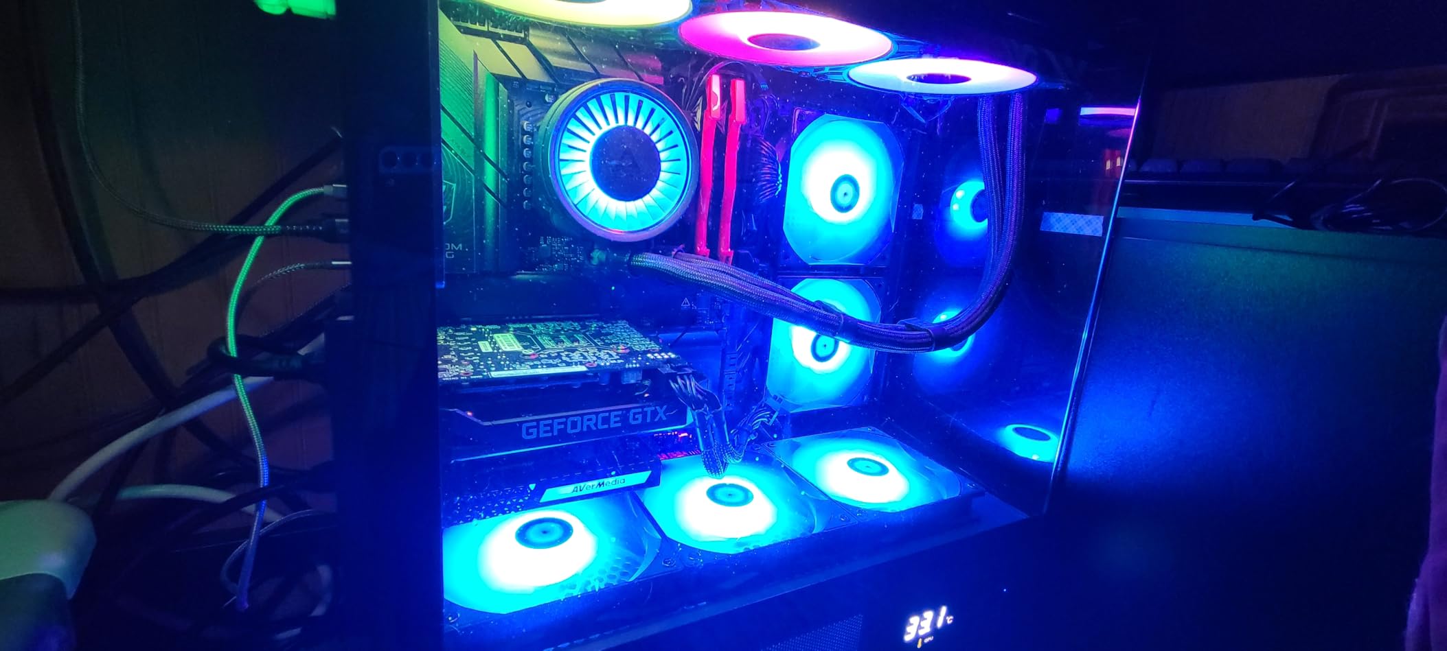 AVerMedia GC573 Live Gamer 4K, Internal Capture Card, Stream and Record 4K60 HDR10 with ultra-low latency on PS5, PS4 Pro, Xbox Series X/S customer photo 1