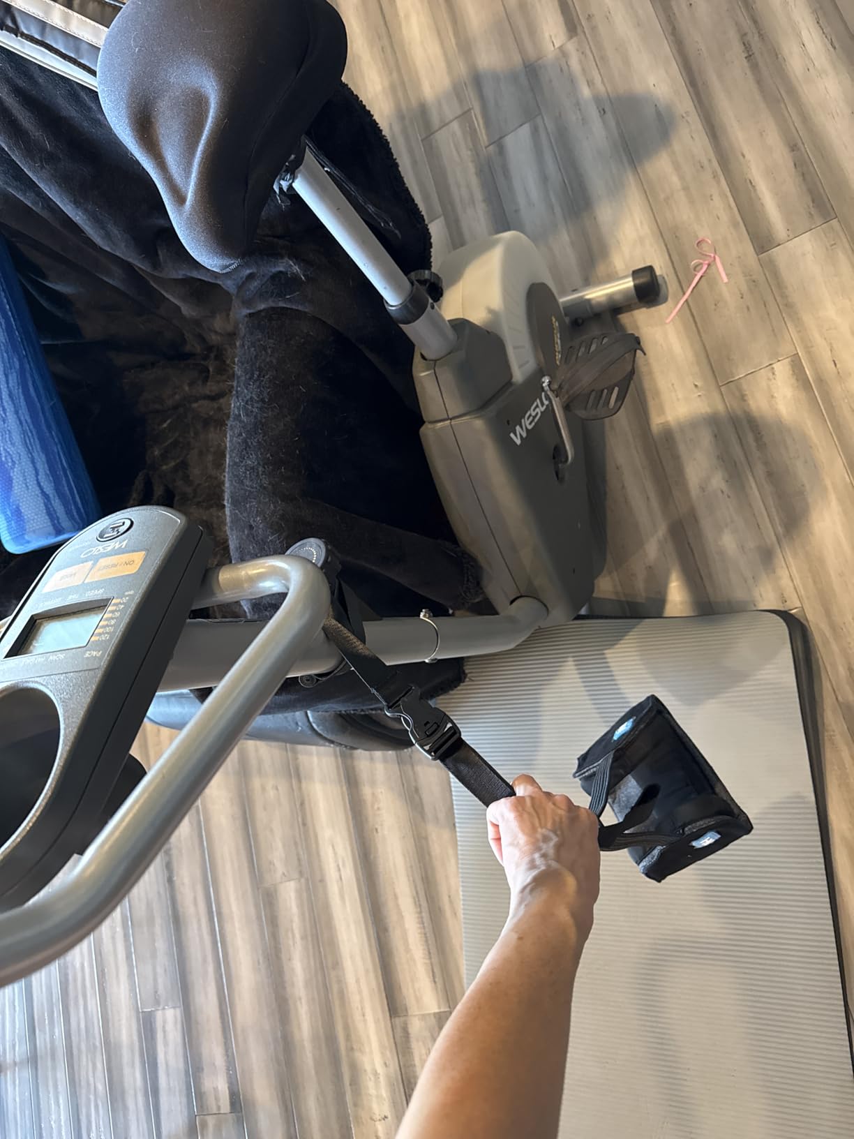 The Original Neck Hammock Neck Stretcher - Cervical Traction Device for Neck Decompression - Portable Device for Neck Tension Relief customer photo 1