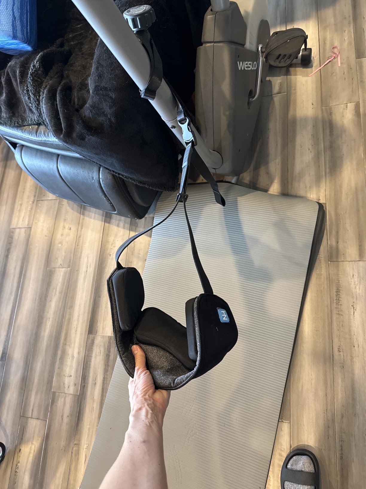 The Original Neck Hammock Neck Stretcher - Cervical Traction Device for Neck Decompression - Portable Device for Neck Tension Relief customer photo 2