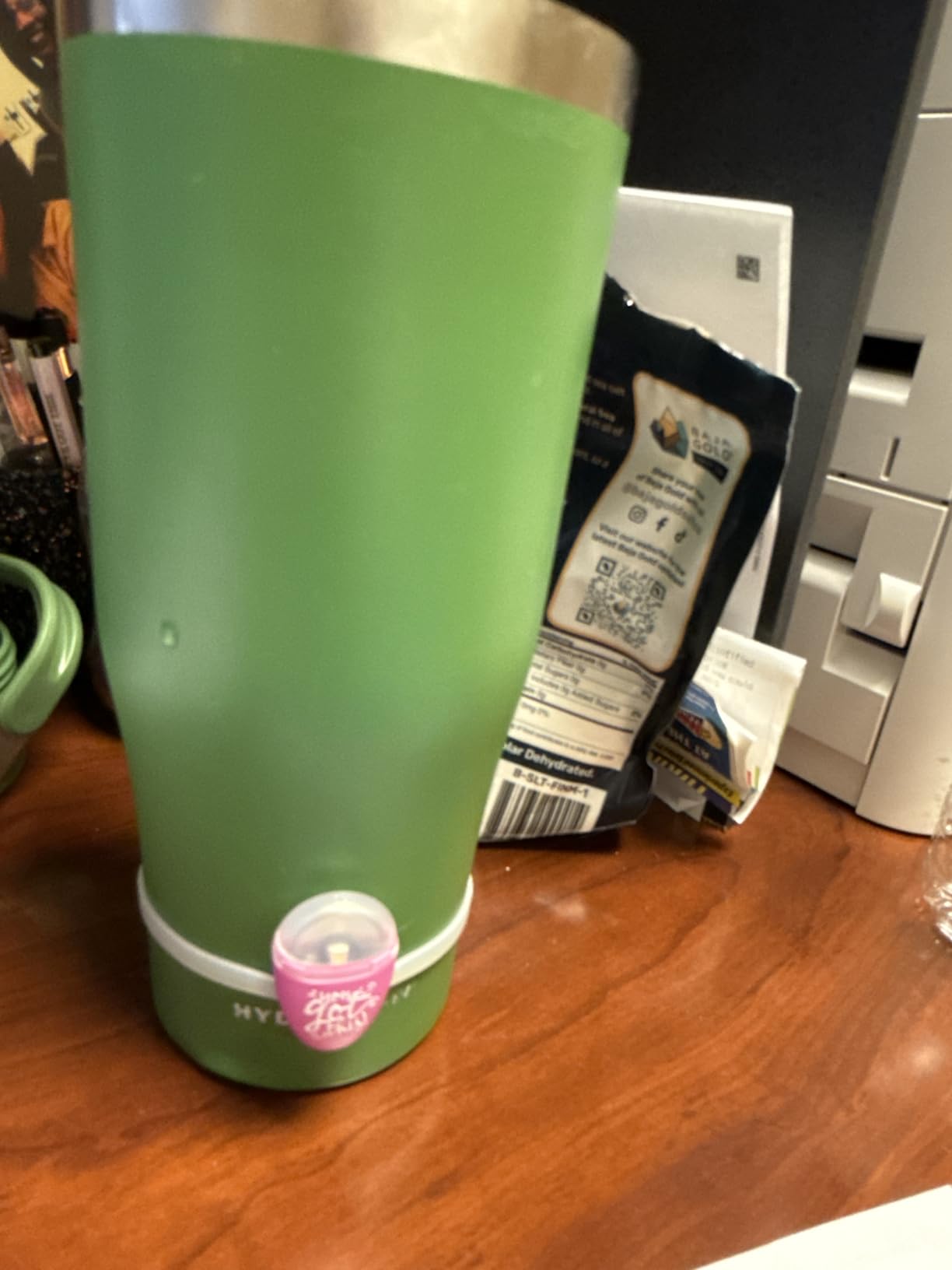 ULLA Drink Water Reminder, Smart Light for Water Bottle, Fits Most Bottles, Lights Up when Time to Drink, Hidrate Smart Water Bottle Reminder to Drink, Smart Hydration Reminder, Water Tracker - CACTUS customer photo 2