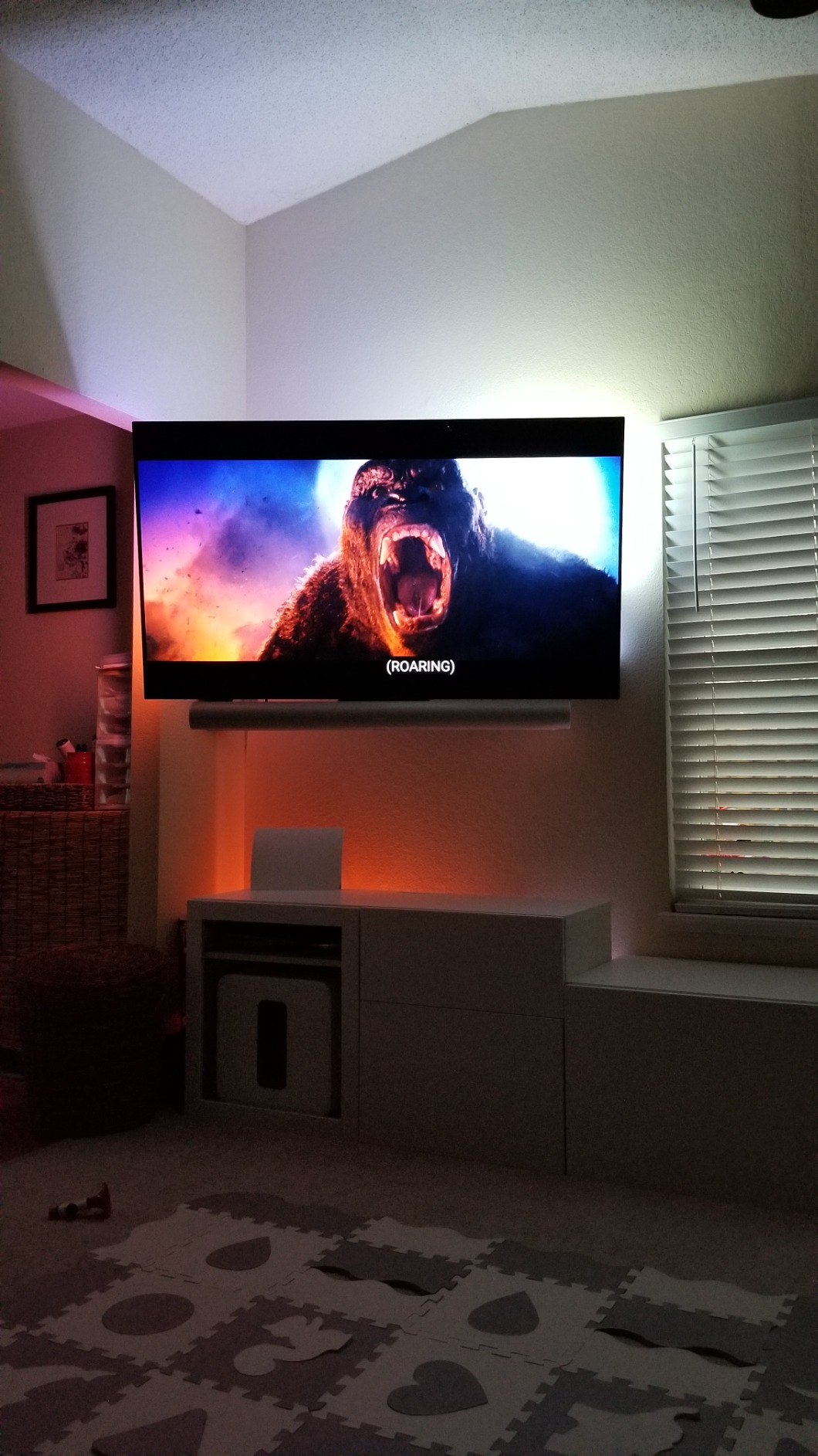 Philips Hue Play Light Bar Base Kit - Smart LED Bars with Color Ambiance customer photo 2