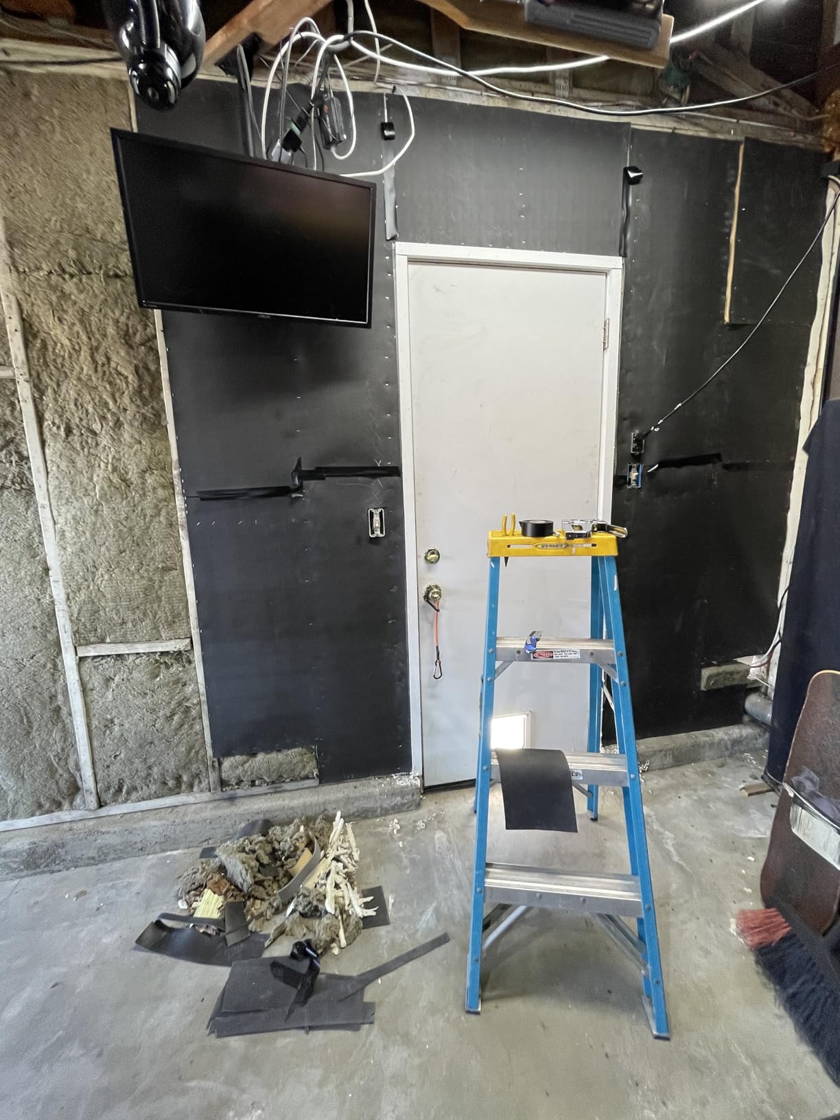 Mass Loaded Vinyl MLV Barrier 4' x 25' 1 LB One Pound 100 Square Foot Roll Soundproofing Acoustic Barrier customer photo 2