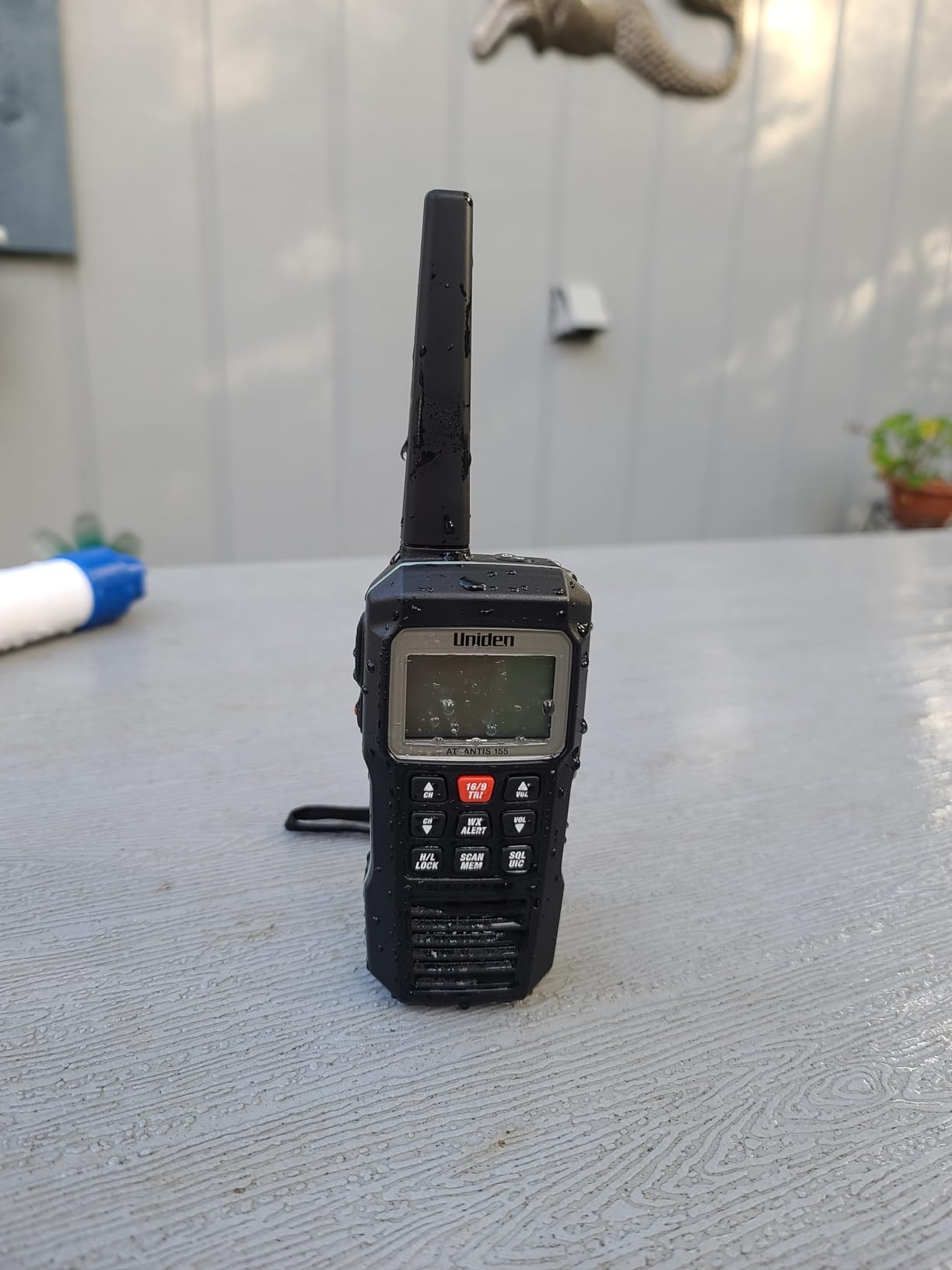 Uniden Atlantis 155 Handheld Two-Way VHF Marine Radio, Floating IPX8 Submersible Waterproof, Dual-Color Screen, All USA/International/Canadian Marine Channels, NOAA Weather Alert, 10 Hour Battery customer photo 1