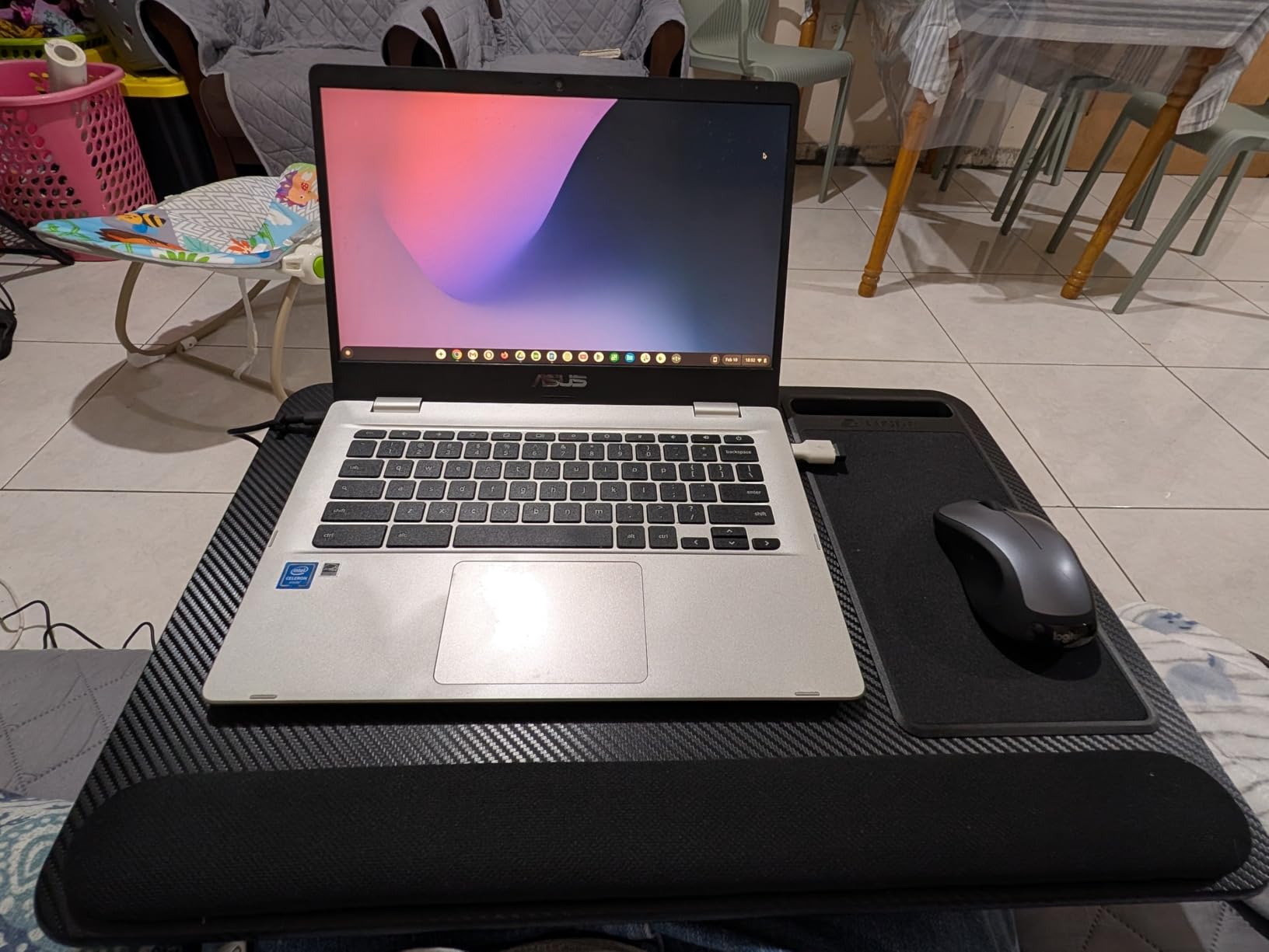 LAPGEAR Home Office Pro Lap Desk with Wrist Rest, Mouse Pad, and Phone Holder - Black Carbon - Fits up to 15.6 Inch Laptops - Style No. 91598 customer photo 2