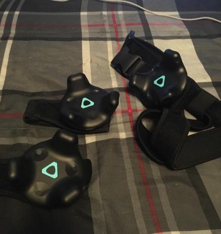 Skywin 1 Waist Belt and 2 Hand Trackstrap for Vive Tracker - Vive Tracker Straps for HTC Vive 3.0, 2.0, Ultimate & Tundra - VR Chat Motion Capture for Full Body Tracking (Device Not Included) (Black) customer photo 1