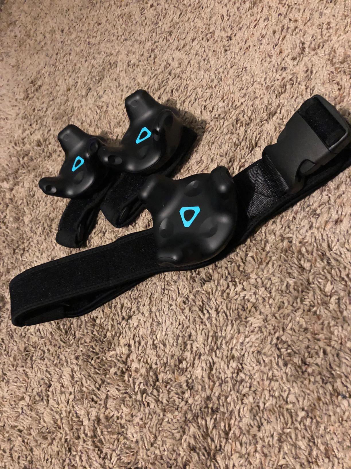 Skywin 1 Waist Belt and 2 Hand Trackstrap for Vive Tracker - Vive Tracker Straps for HTC Vive 3.0, 2.0, Ultimate & Tundra - VR Chat Motion Capture for Full Body Tracking (Device Not Included) (Black) customer photo 2