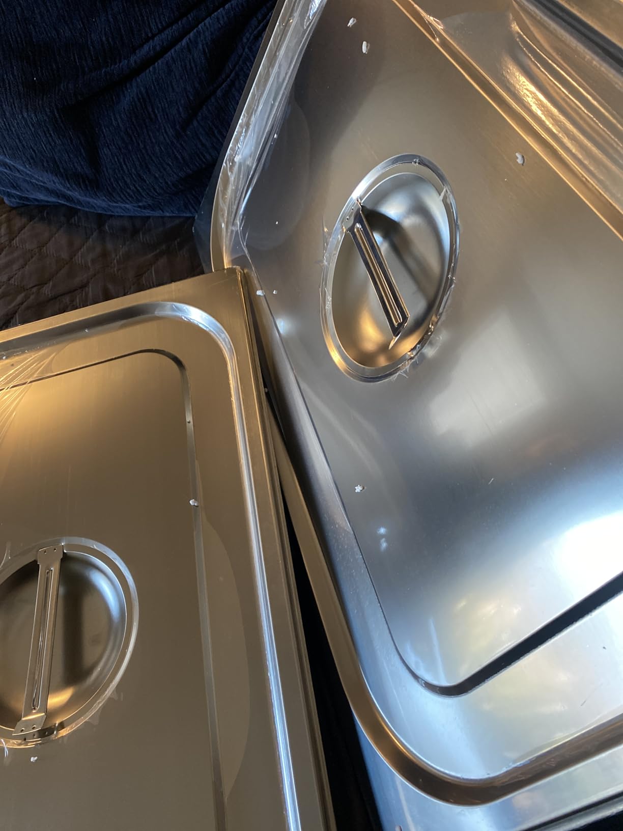 VEVOR 4 Pack Stainless Steel Hotel Pans, Full Size 4 Inch Deep 0.8mm Thick Anti Jam Commercial Food Pans with lid, Catering Food Storage Metal Pan for Steam Tables, Restaurants, 20.8 x 13 x 4 inch customer photo 2