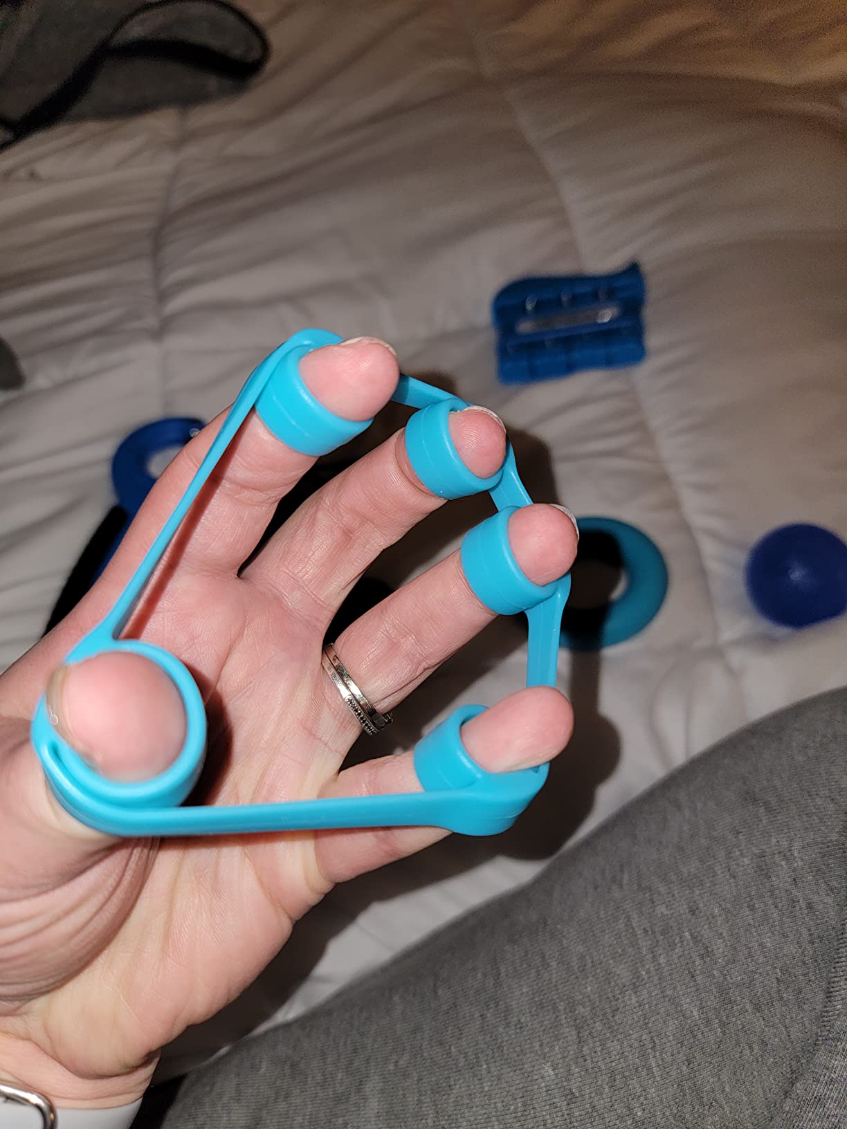 Grip Strength Trainer 7 Pack Adjustable, Finger Stretcher Resistance Extensor Bands, Finger Exerciser, Hand Gripper Strength Ring & Stress Ball customer photo 1
