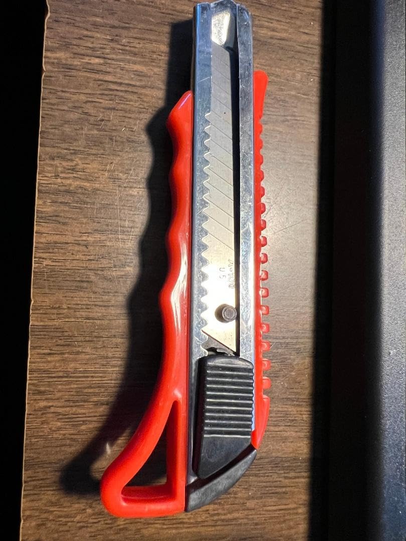 Soldering Iron Kit, 60W Soldering Iron Adjustable Temperature 30-in-1, 5 Solder Tips, Digital Multimeter, Solder Wire, Paste, Desoldering Pump, Tweezers for Electronics Hobby Enthusiast 110V US Plug customer photo 2