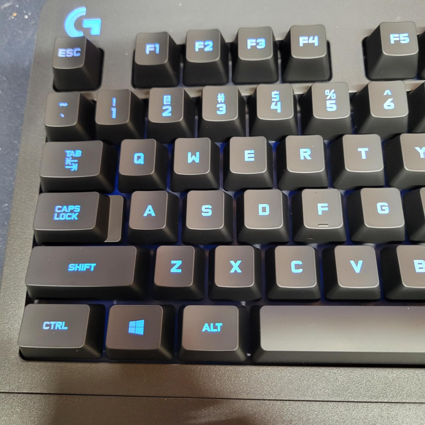 Logitech G213 Prodigy Gaming Keyboard - Wired RGB Backlit Keyboard with Mech-Dome Keys, Palm Rest, Adjustable Feet, Media Controls, USB, Compatible with Windows - Black customer photo 1