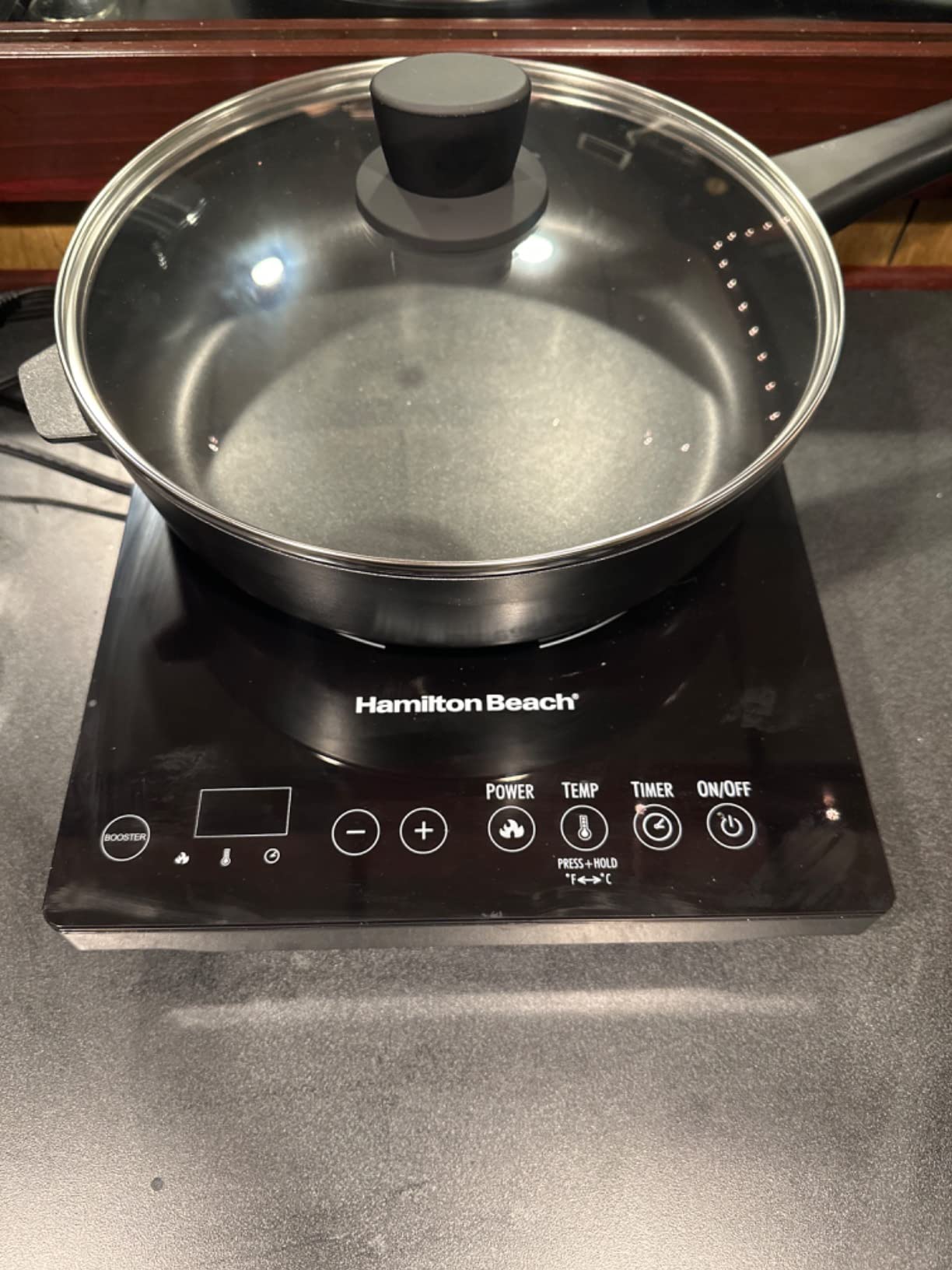 Hamilton Beach Portable Single Induction Cooktop Countertop Burner Hot Plate with Fast Heating Mode, 1800 Watts, 10 Temperature Settings up to 450F, Black (34104) customer photo 1