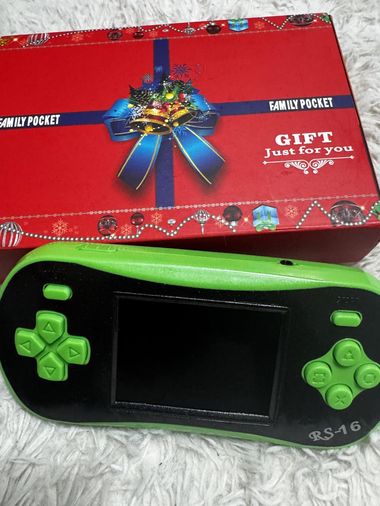 Handheld Game for Kids - FAMILY POCKET RS16 Portable Classic Controller 260 Game 2.5 inch LCD Retro Arcade Video Game System Children's Birthday Gift customer photo 2