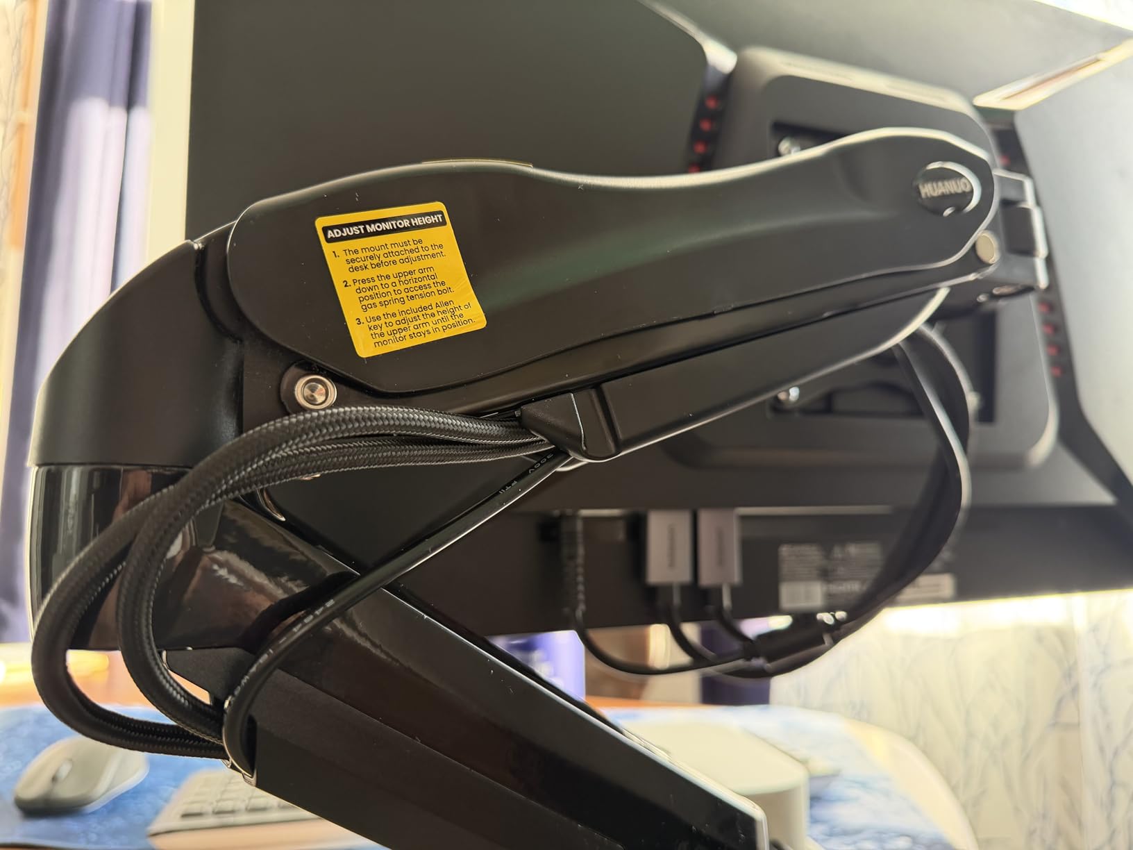 HUANUO Single Monitor Mount, 13 to 32 Inch Monitor Arm, Adjustable Monitor Stand, Vesa Mount with Clamp and Grommet Base - Fits 4.4 to 19.8lbs LCD Computer Monitors customer photo 2