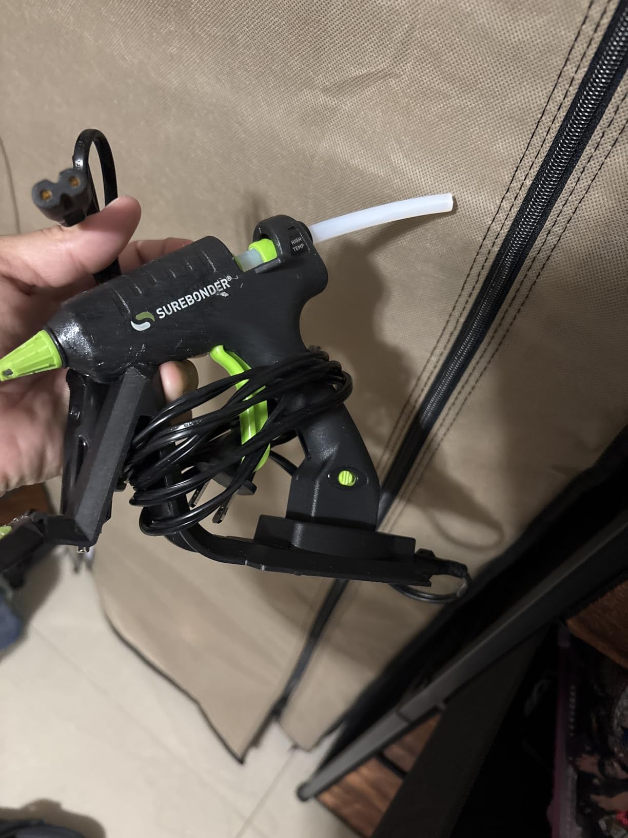 Surebonder Cordless/Corded High-Temperature Mini Hot Glue Gun with Fine Tip for Detailed Crafting and DIY Projects, 20 Watts (CL-195F) customer photo 1
