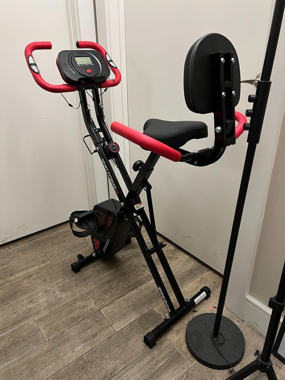 pooboo Folding Exercise Bike, Foldable Upright Stationary Bike, Indoor Cycling Magnetic X-Bike with 8-Level Adjustable Resistance, 6.6 LBS Flywheel, 300LB Capacity, Back Support Cushion for Home Gym customer photo 2