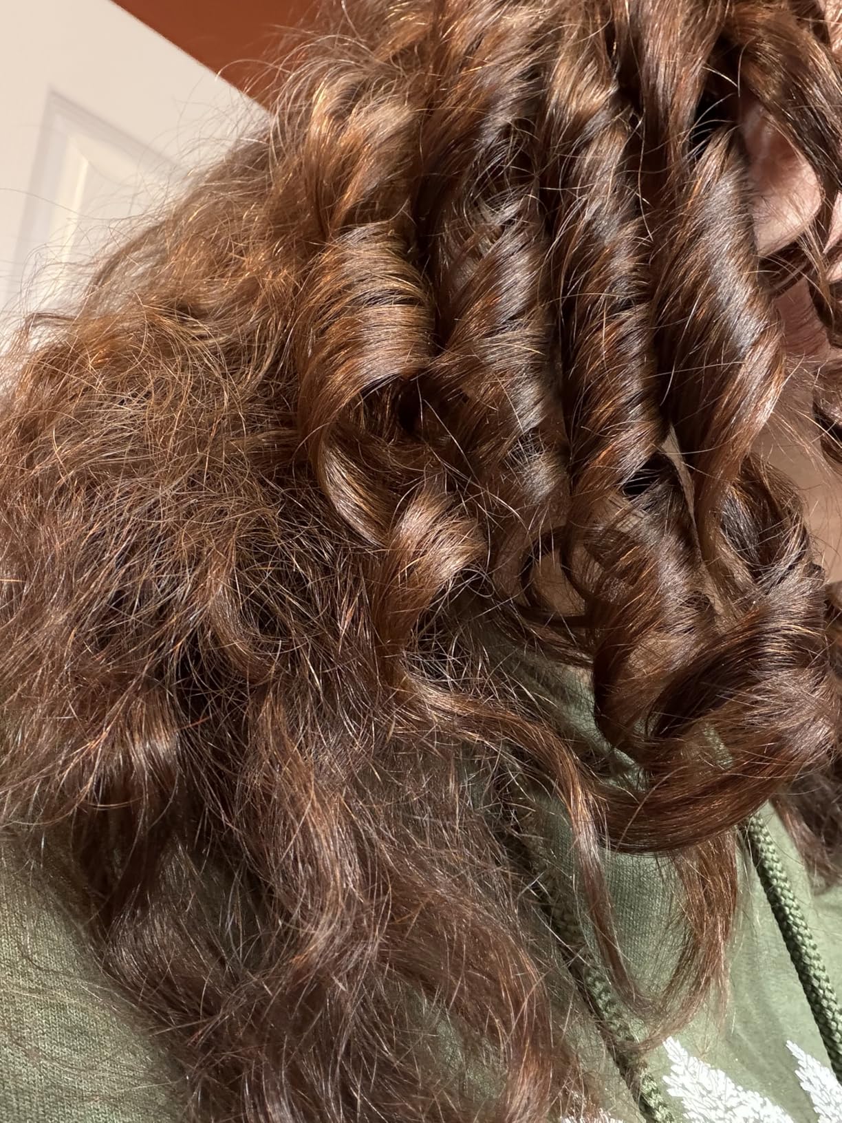 CHI Spin N Curl, Curling Iron For Healthy & Shiny Effortless Curls & Waves, Provides Preset Temperature Settings For Each Hair Texture, Rose Gold customer photo 2