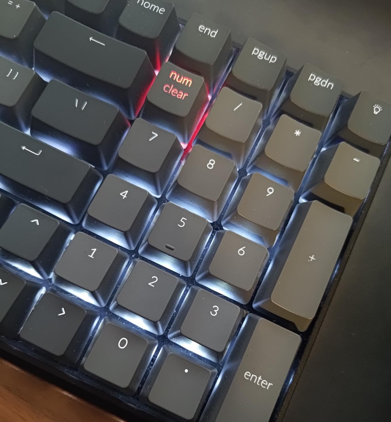 K4 96% Layout 100 Keys Wireless Bluetooth 5.1/Wired USB Mechanical Gaming Keyboard with Keychron Super Brown Switch White LED Backlight N-Key Rollover for Mac Windows PC-Version 2 customer photo 2