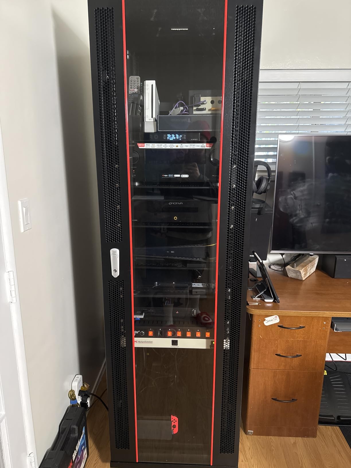 Sysracks 42U Server Rack Cabinet - 32