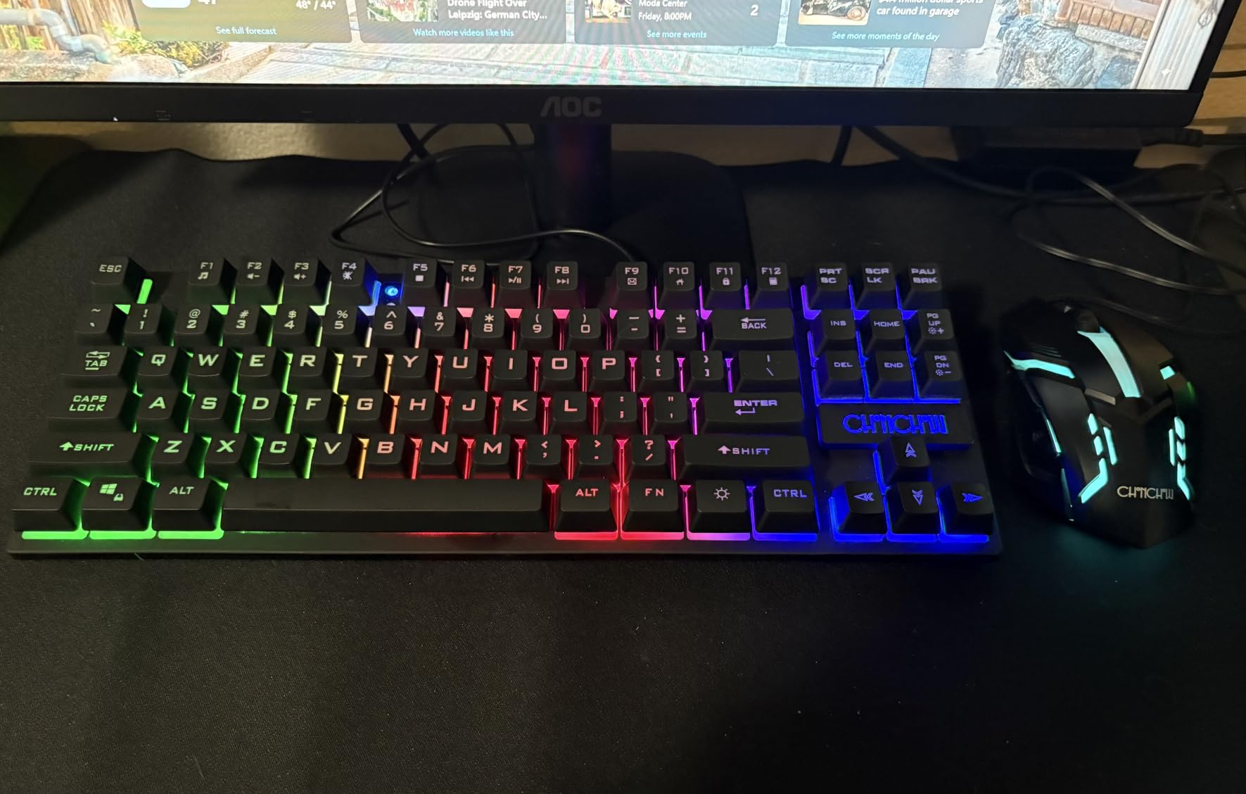 CHONCHOW 87 Keys TKL Gaming Keyboard and Mouse Combo, Wired LED Rainbow Backlit Keyboard 800-3200 DPI RGB Mouse, Gaming for PS4 Xbox PC Laptop Mac customer photo 2