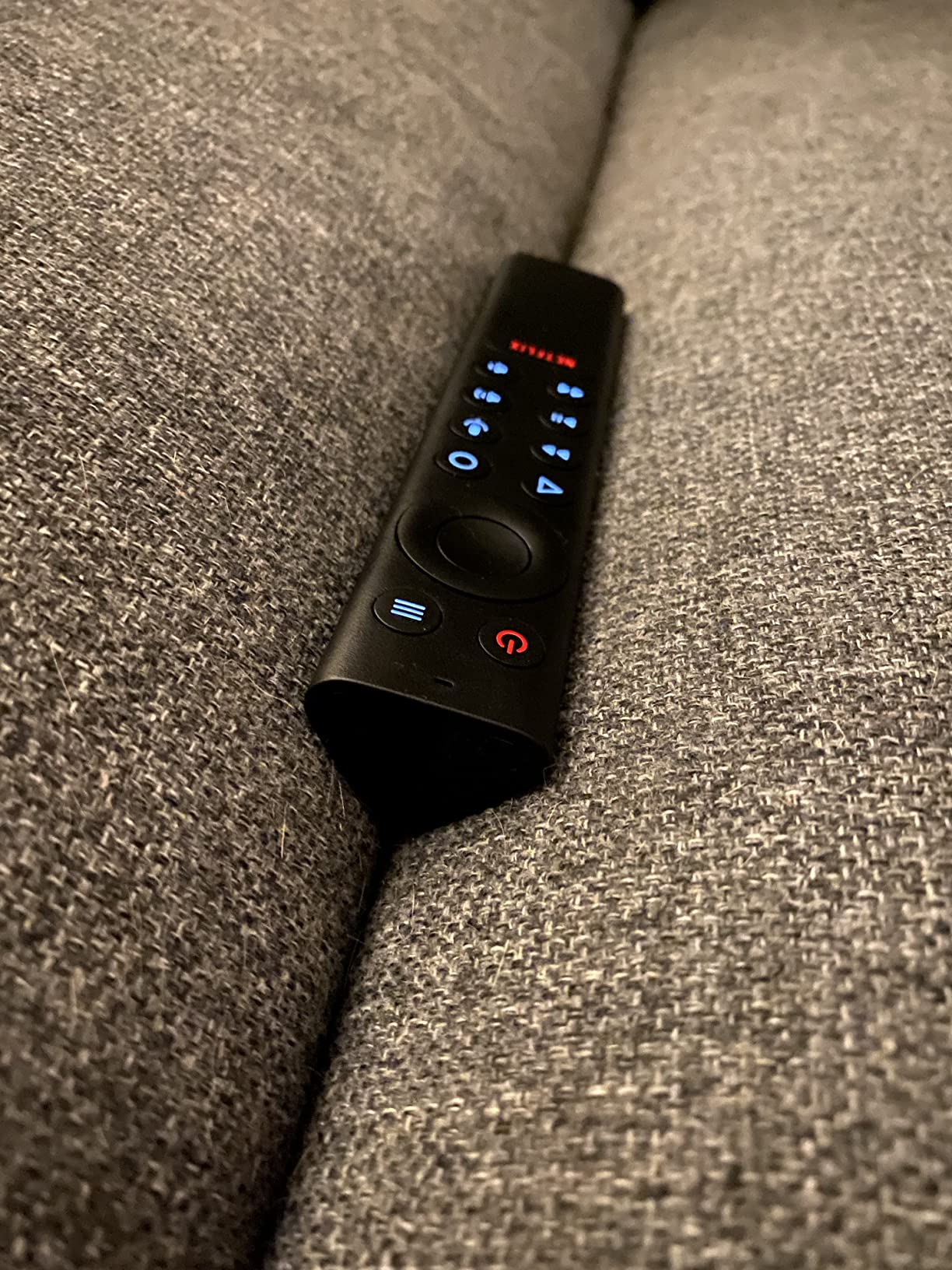 Shield Android TV | 4K HDR Streaming Media Player High Performance, Dolby Vision, Google Assistant Built-in, Works with Alexa customer photo 1