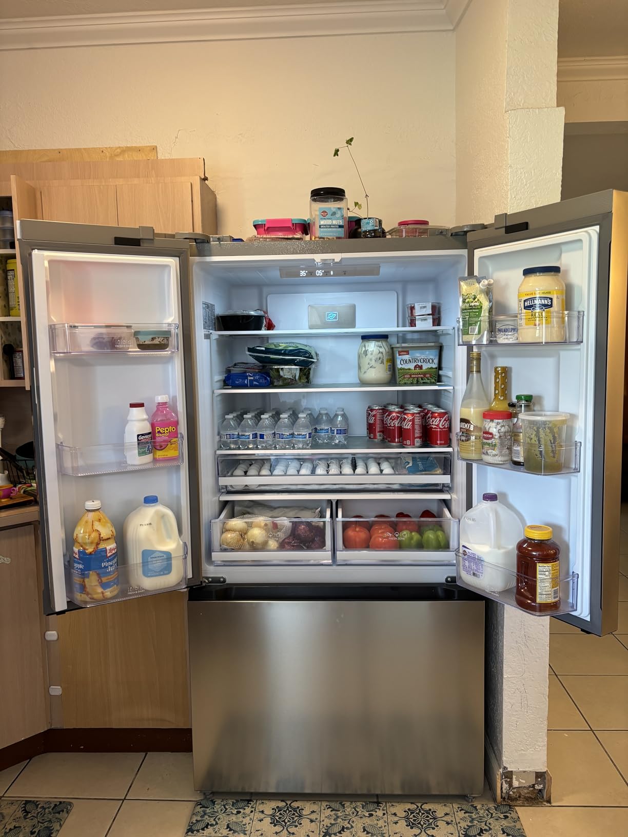 Hamilton Beach HBFR1504 Full Size Counter Depth Refrigerator with Two Freezer Drawers, 17.9 cu ft, Stainless customer photo 2