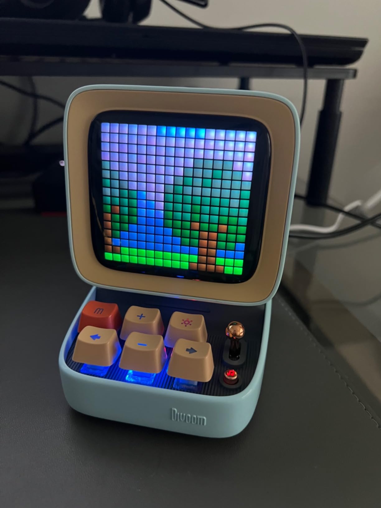 Divoom Ditoo Pro Retro Pixel Art Game Bluetooth Speaker with 16X16 LED App Controlled Front Screen (White) customer photo 2