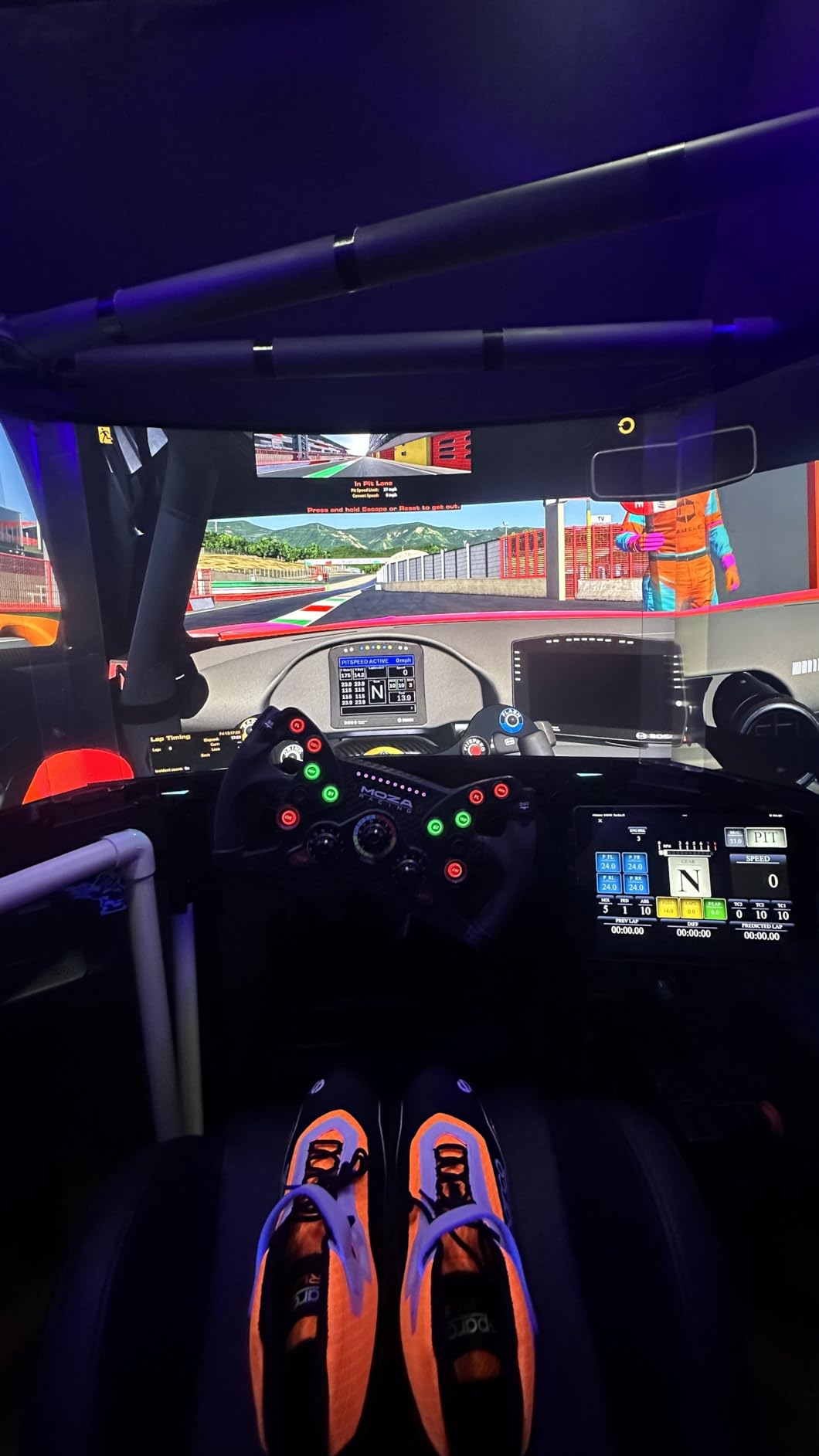 Smart Play Starter Kit - Two Black Hue Play Light Bars+Hue Bridge+Power Supply - For TV, Gaming and Room Decor, Control With App, Works With Voice Assistants customer photo 2