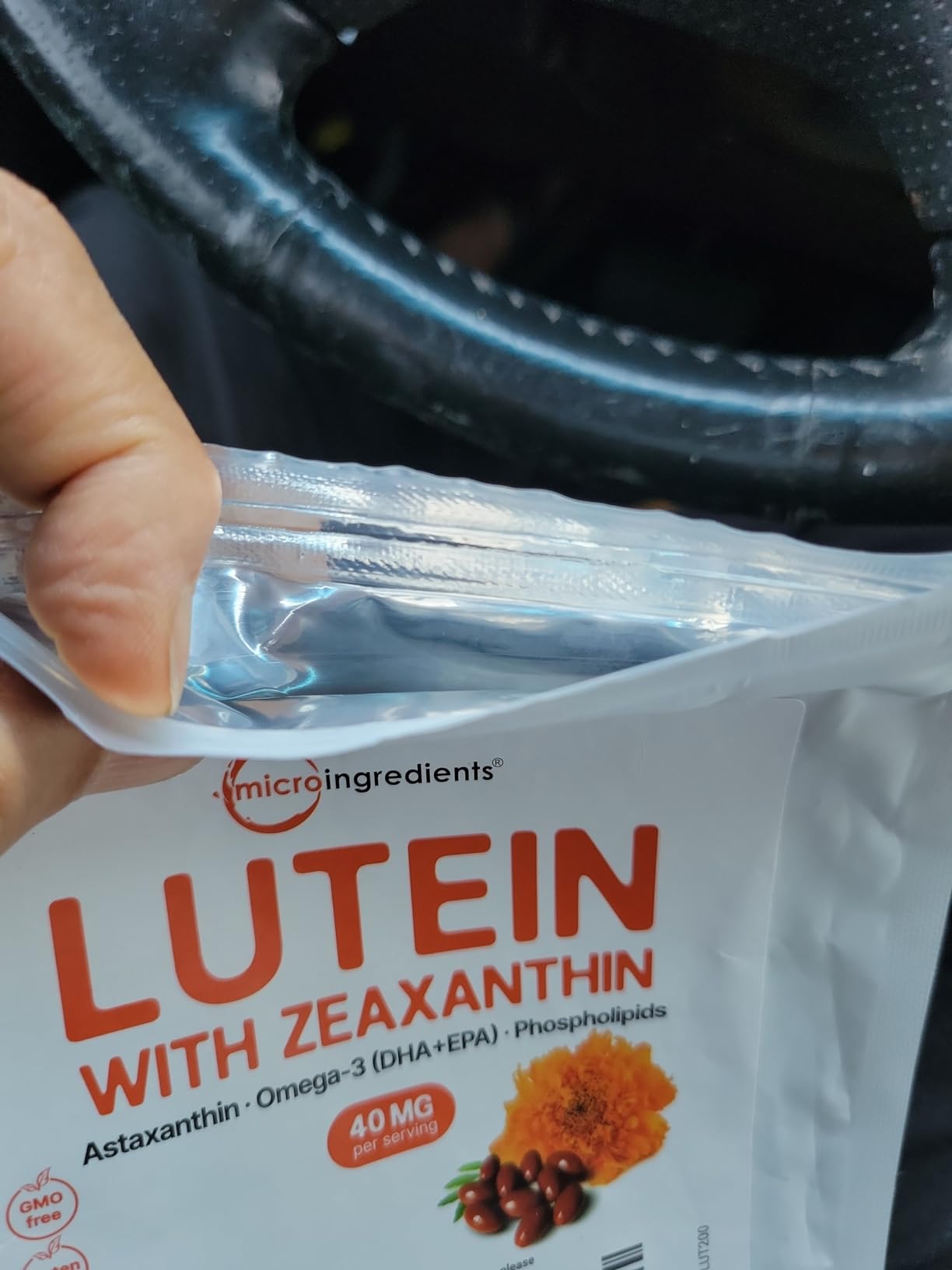 Micro Ingredients Lutein & Zeaxanthin 40mg Softgels, 240 Count, with Astaxanthin, Omega-3s, & Phospholipids | Eye + Vision Health Vitamins | Third Party Tested, Non-GMO, Gluten Free customer photo 2