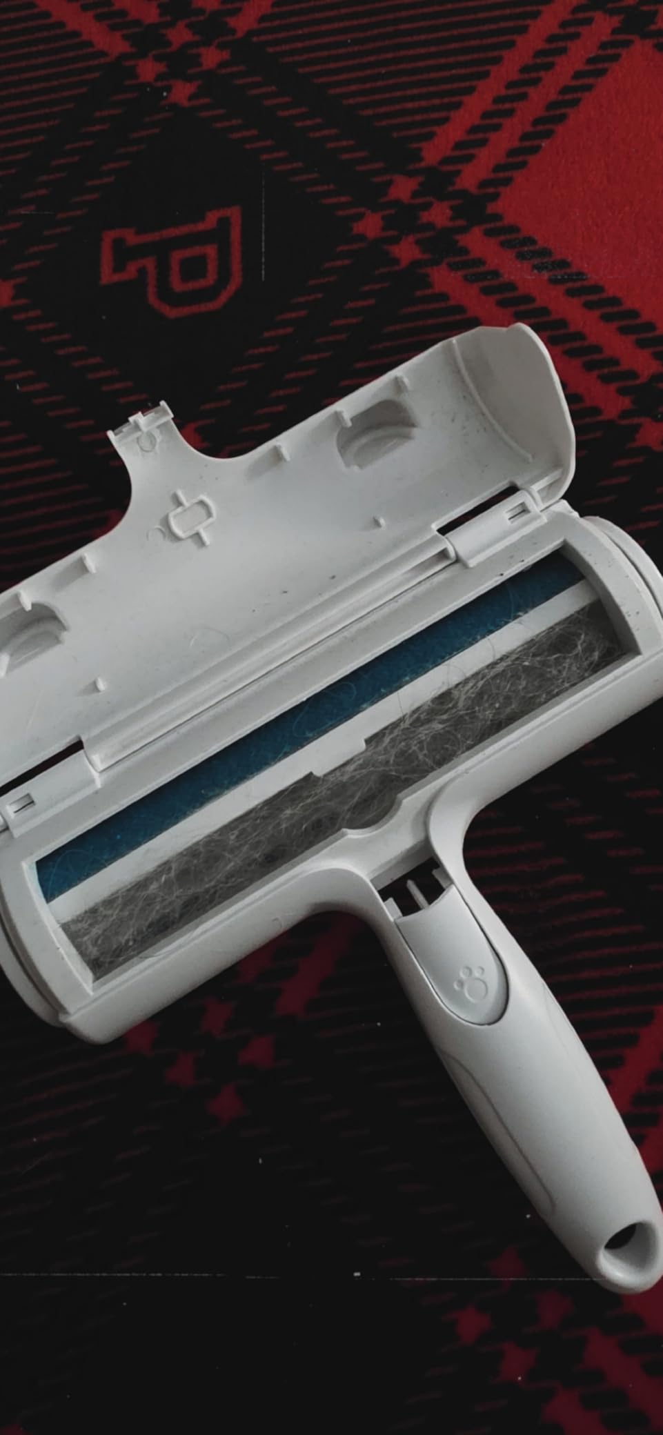 ACE2ACE Pet Hair Removal Tool, Reusable Lint Roller for Pet Hair, Self Clean Cat Hair Remover with Dust Bin, Dog Hair Remover for Couch, Furniture, Carpet, Sofa and Bedding customer photo 1