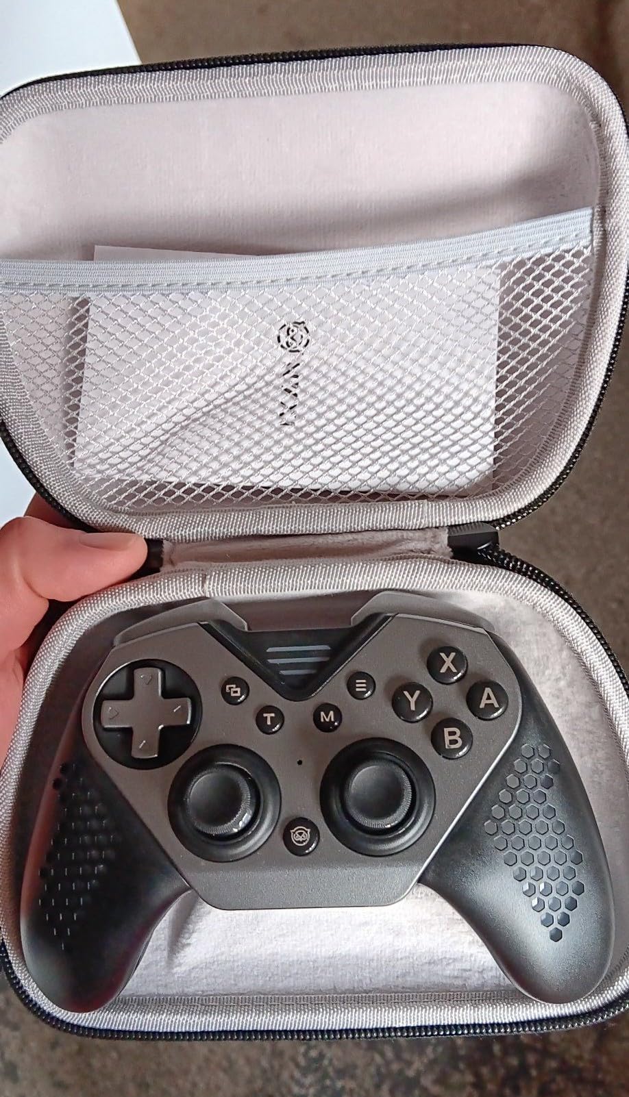 GEEKRIA Controller Travel Case Compatible with Xbox One, Series X / S, Hard Shell Carrying Bag, Protective Storage with Internal Mesh Pocket for Charging Cable (Dark Gray) customer photo 2